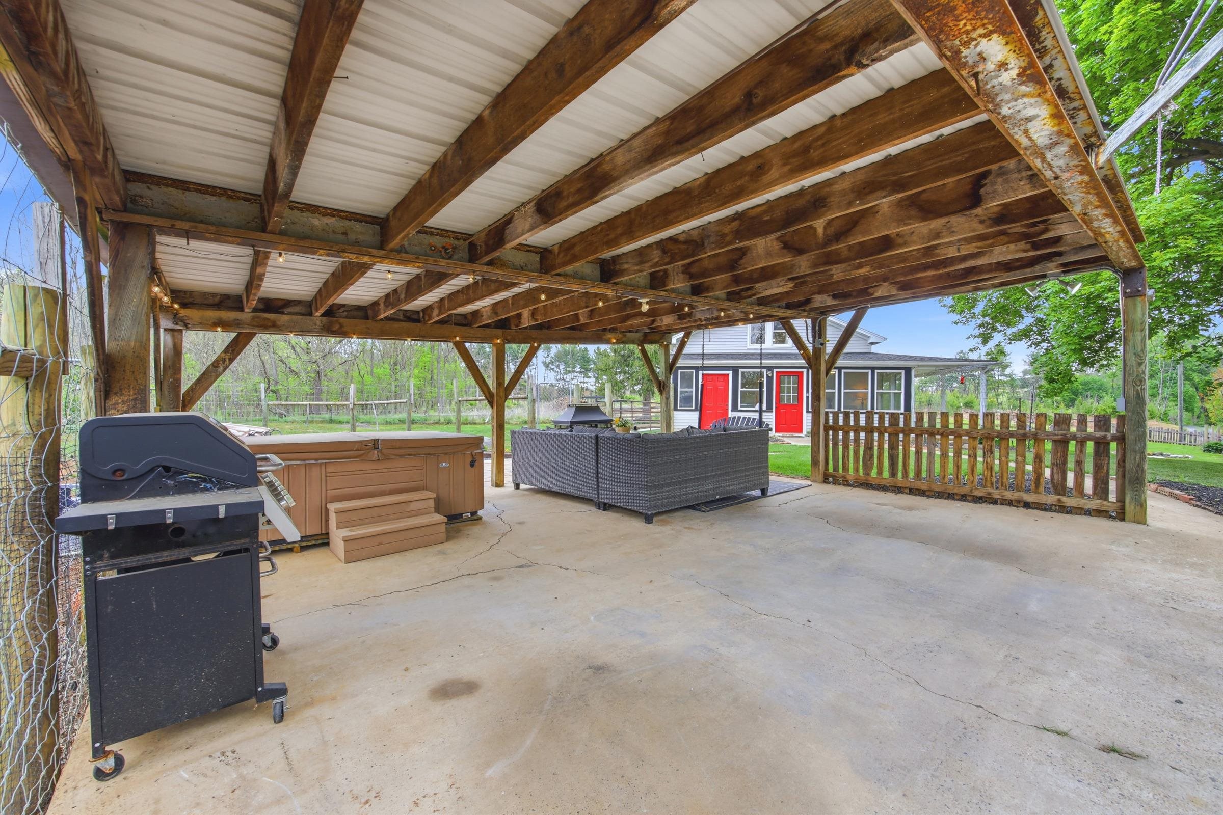 772 PINEWOODS RD, QUICKSBURG, Virginia 22847, 3 Bedrooms Bedrooms, ,1 BathroomBathrooms,Residential,772 PINEWOODS RD,676942 MLS # 676942