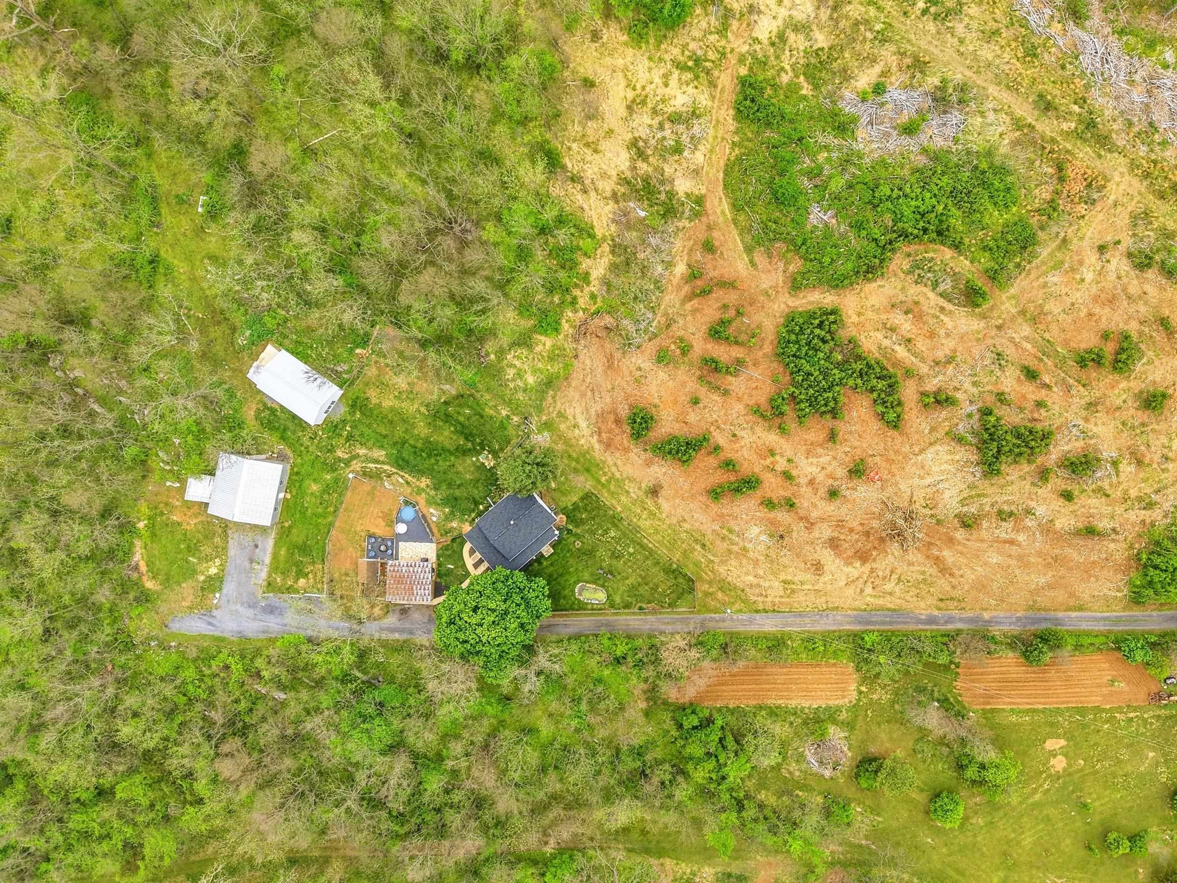 772 PINEWOODS RD, QUICKSBURG, Virginia 22847, 3 Bedrooms Bedrooms, ,1 BathroomBathrooms,Residential,772 PINEWOODS RD,676942 MLS # 676942
