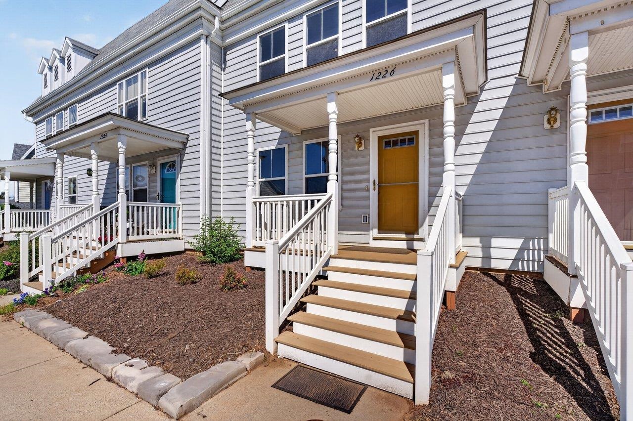 1226 OLD RICHMOND CIR, HARRISONBURG, Virginia 22802, 3 Bedrooms Bedrooms, ,3 BathroomsBathrooms,Residential,1226 OLD RICHMOND CIR,676976 MLS # 676976