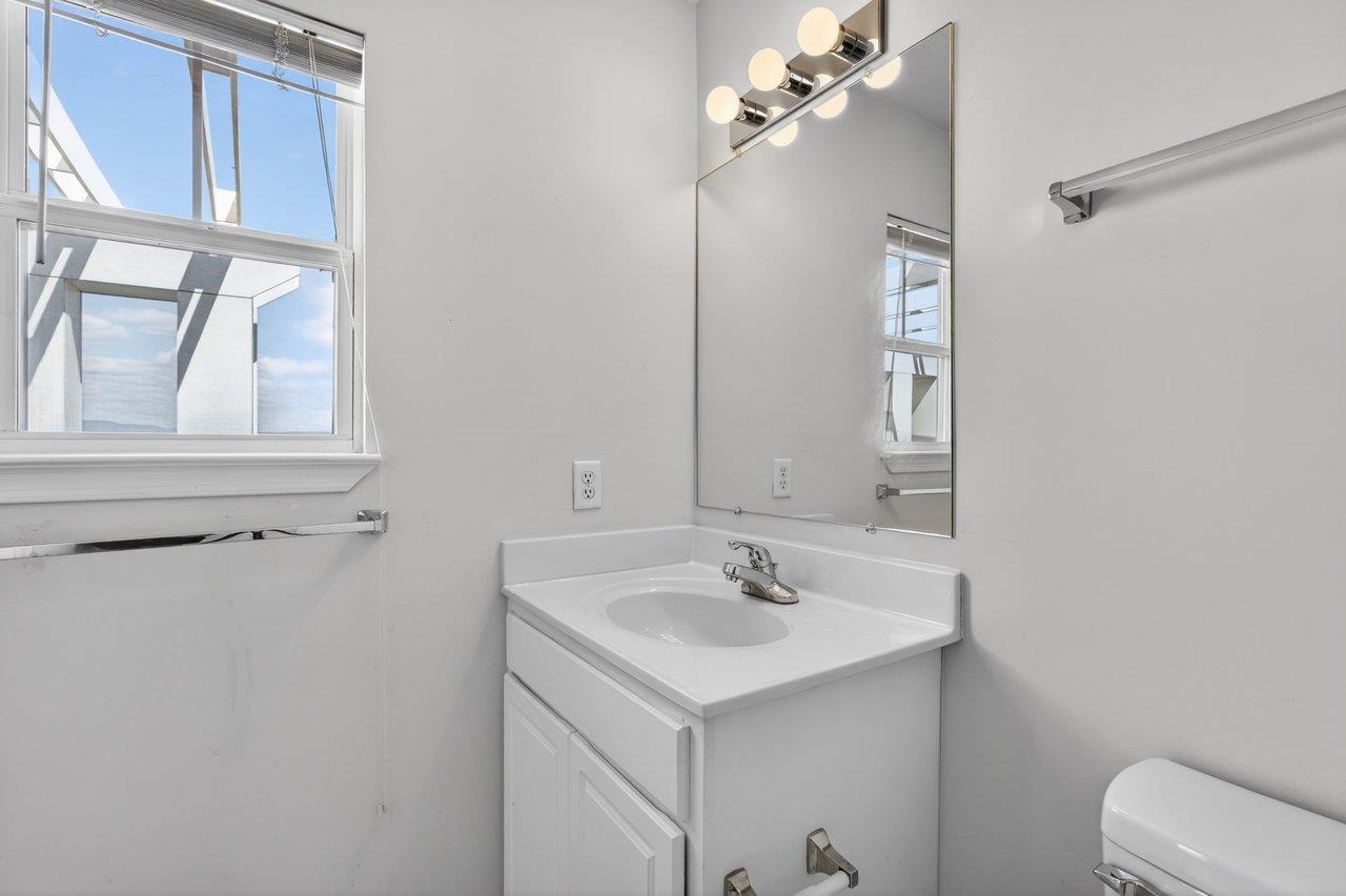 1226 OLD RICHMOND CIR, HARRISONBURG, Virginia 22802, 3 Bedrooms Bedrooms, ,3 BathroomsBathrooms,Residential,1226 OLD RICHMOND CIR,676976 MLS # 676976