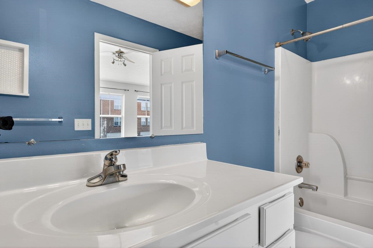 1226 OLD RICHMOND CIR, HARRISONBURG, Virginia 22802, 3 Bedrooms Bedrooms, ,3 BathroomsBathrooms,Residential,1226 OLD RICHMOND CIR,676976 MLS # 676976