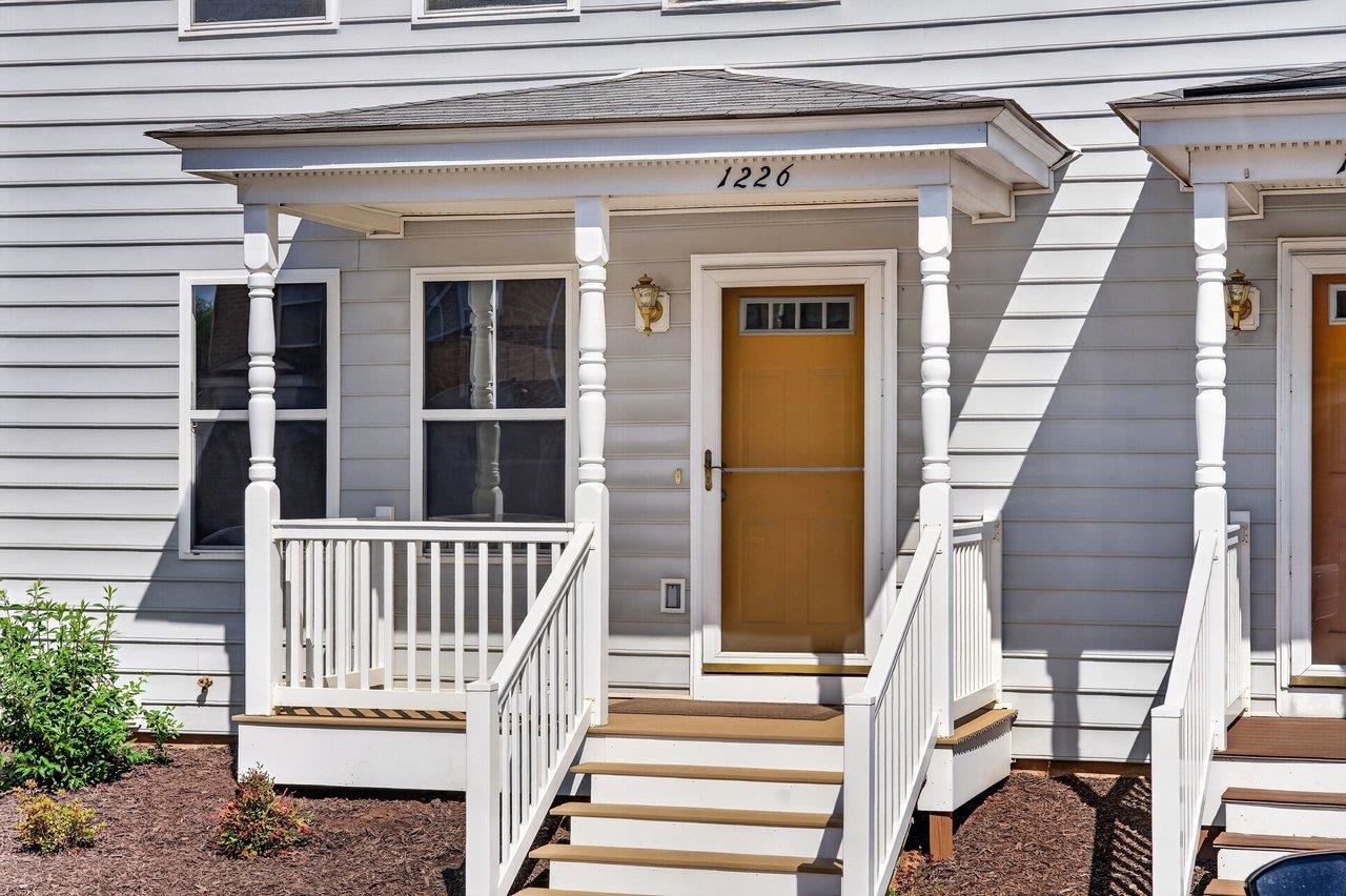 1226 OLD RICHMOND CIR, HARRISONBURG, Virginia 22802, 3 Bedrooms Bedrooms, ,3 BathroomsBathrooms,Residential,1226 OLD RICHMOND CIR,676976 MLS # 676976