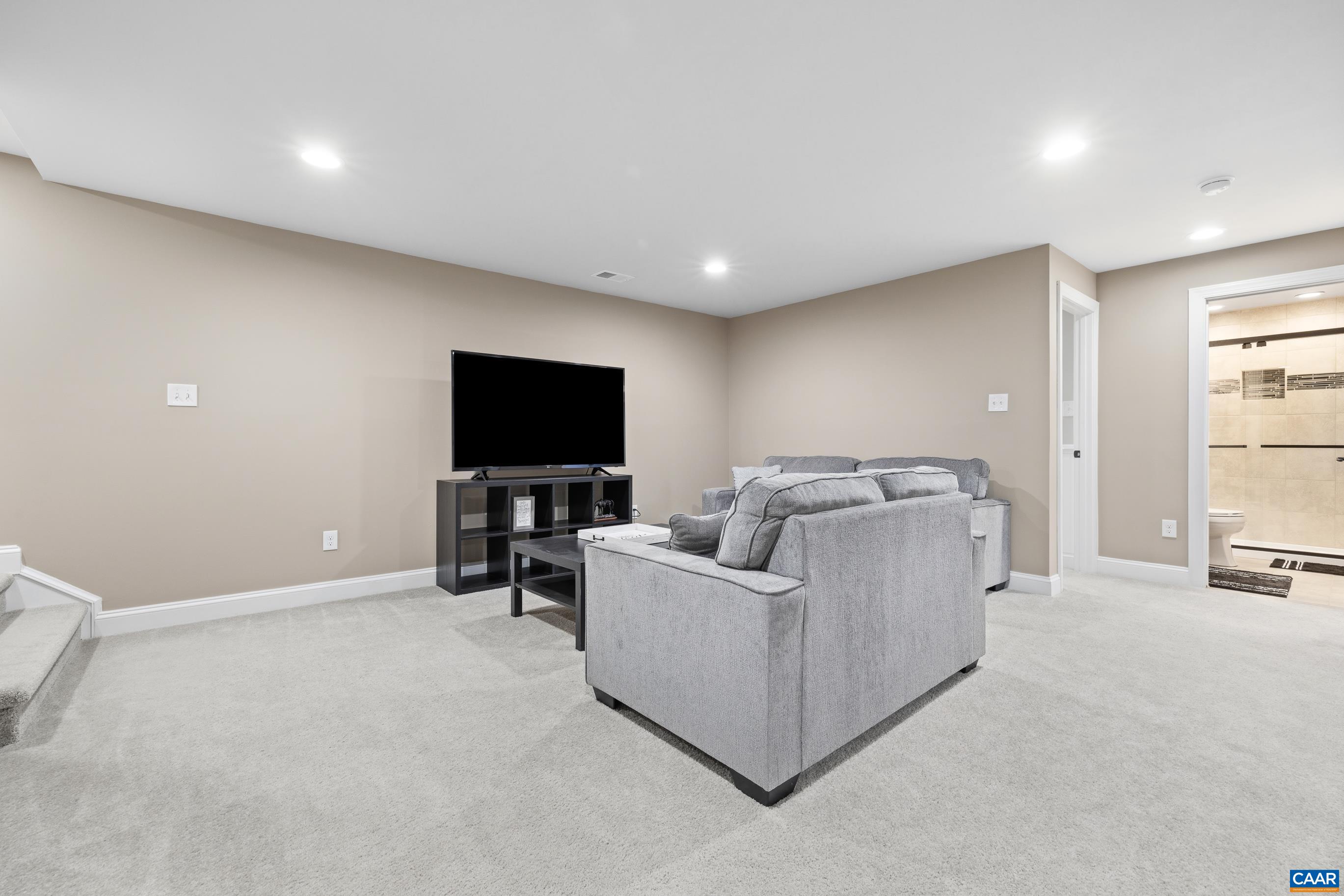 302 MANOR BLVD, PALMYRA, Virginia 22963, 3 Bedrooms Bedrooms, ,3 BathroomsBathrooms,Residential,302 MANOR BLVD,677084 MLS # 677084