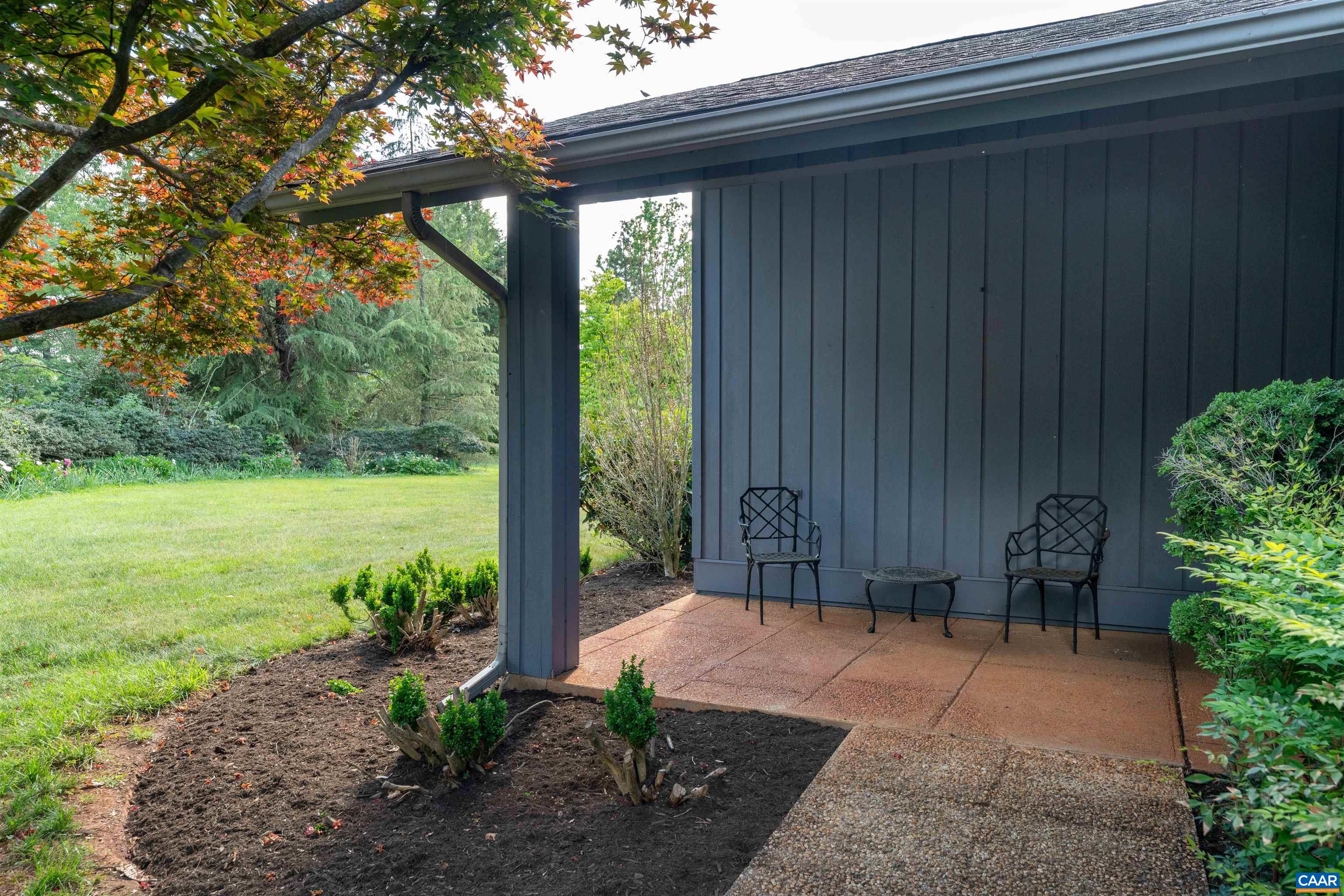 1221 WEST LEIGH DR, CHARLOTTESVILLE, Virginia 22901, 2 Bedrooms Bedrooms, ,3 BathroomsBathrooms,Residential,1221 WEST LEIGH DR,677126 MLS # 677126