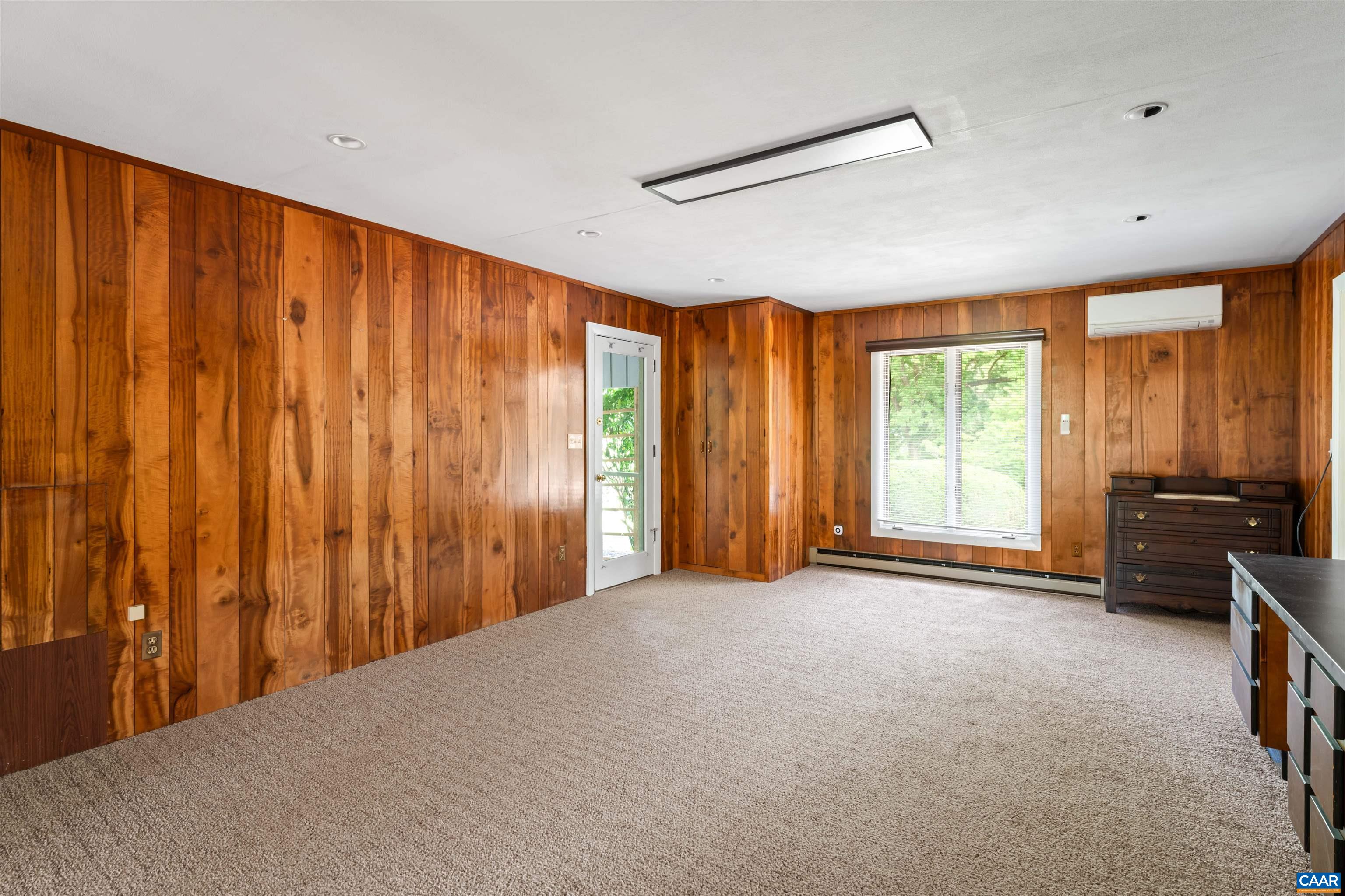 1221 WEST LEIGH DR, CHARLOTTESVILLE, Virginia 22901, 2 Bedrooms Bedrooms, ,3 BathroomsBathrooms,Residential,1221 WEST LEIGH DR,677126 MLS # 677126