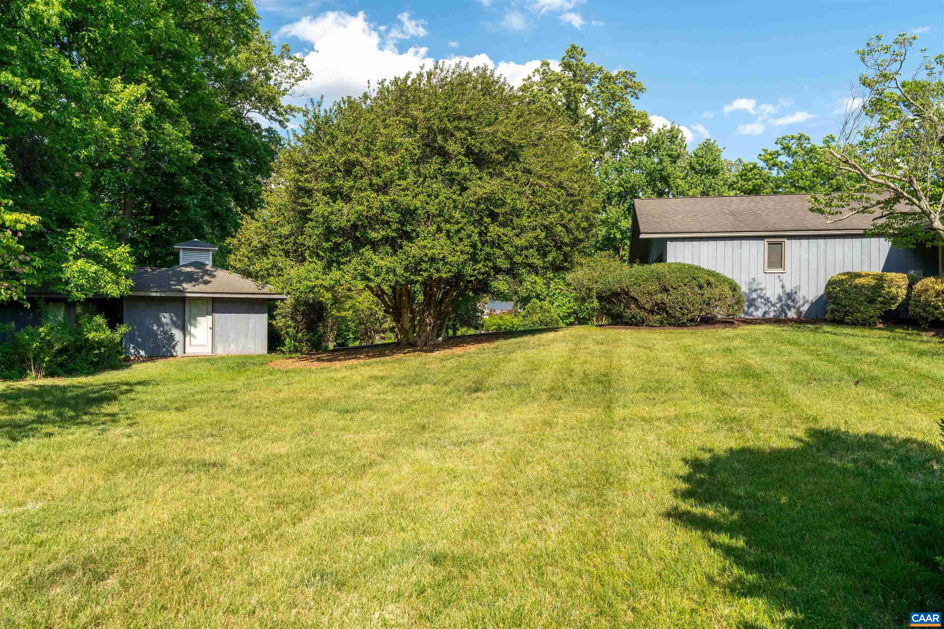 1221 WEST LEIGH DR, CHARLOTTESVILLE, Virginia 22901, 2 Bedrooms Bedrooms, ,3 BathroomsBathrooms,Residential,1221 WEST LEIGH DR,677126 MLS # 677126