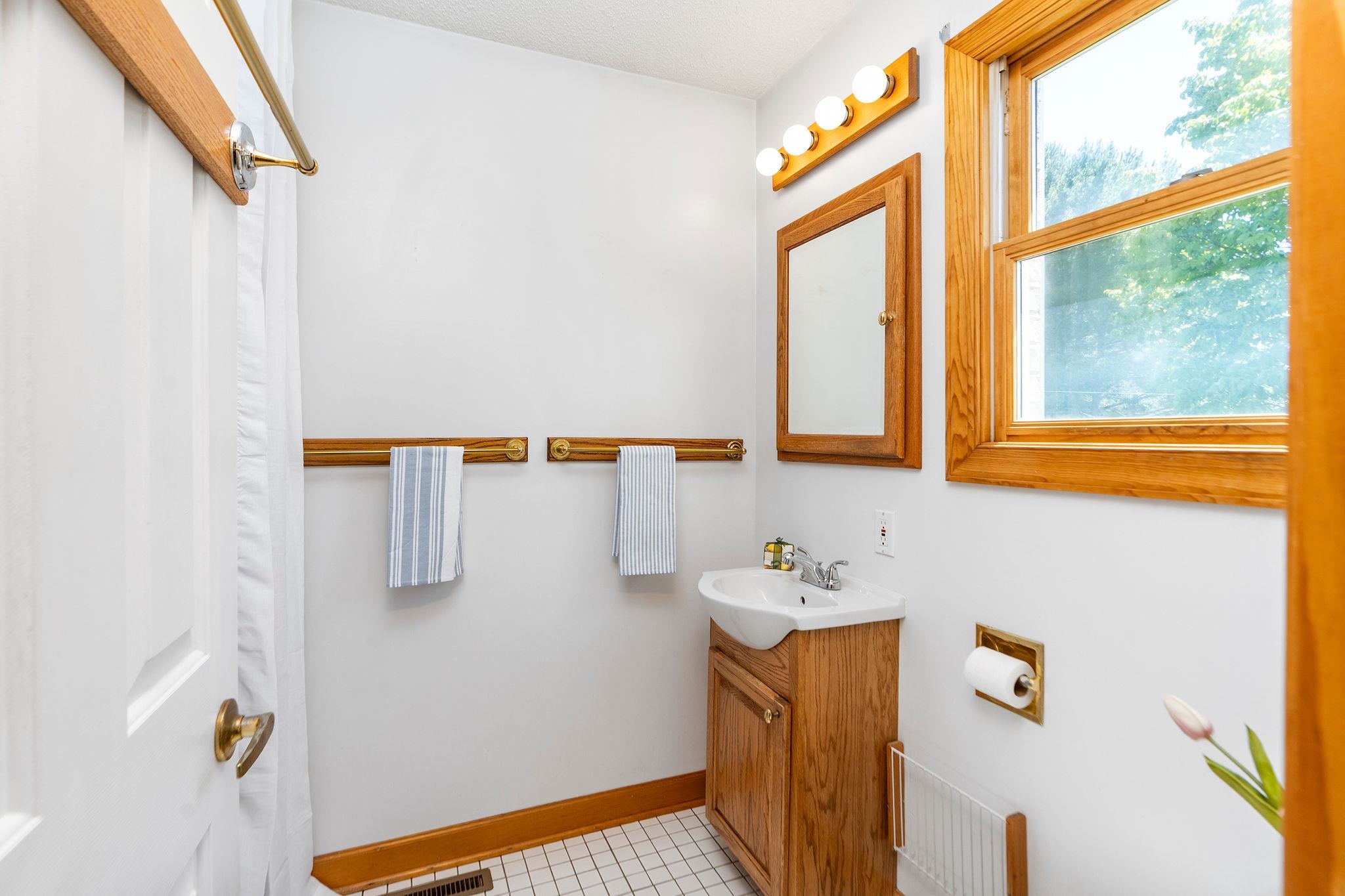 23 ENTRY SCHOOL RD, WAYNESBORO, Virginia 22980, 3 Bedrooms Bedrooms, ,2 BathroomsBathrooms,Residential,23 ENTRY SCHOOL RD,677132 MLS # 677132 23 ENTRY SCHOOL RD, WAYNESBORO, Virginia 22980, 3 Bedrooms Bedrooms, ,2 BathroomsBathrooms,Residential,23 ENTRY SCHOOL RD,677132 MLS # 677132