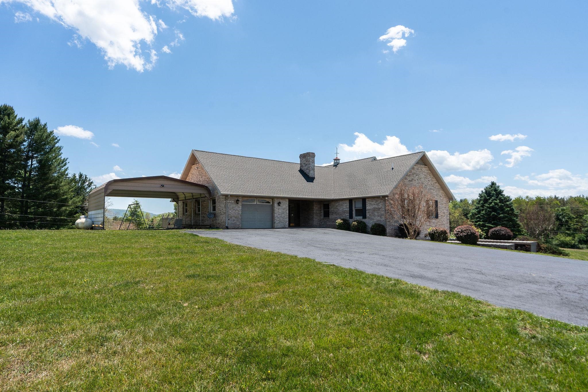 23 ENTRY SCHOOL RD, WAYNESBORO, Virginia 22980, 3 Bedrooms Bedrooms, ,2 BathroomsBathrooms,Residential,23 ENTRY SCHOOL RD,677132 MLS # 677132 23 ENTRY SCHOOL RD, WAYNESBORO, Virginia 22980, 3 Bedrooms Bedrooms, ,2 BathroomsBathrooms,Residential,23 ENTRY SCHOOL RD,677132 MLS # 677132