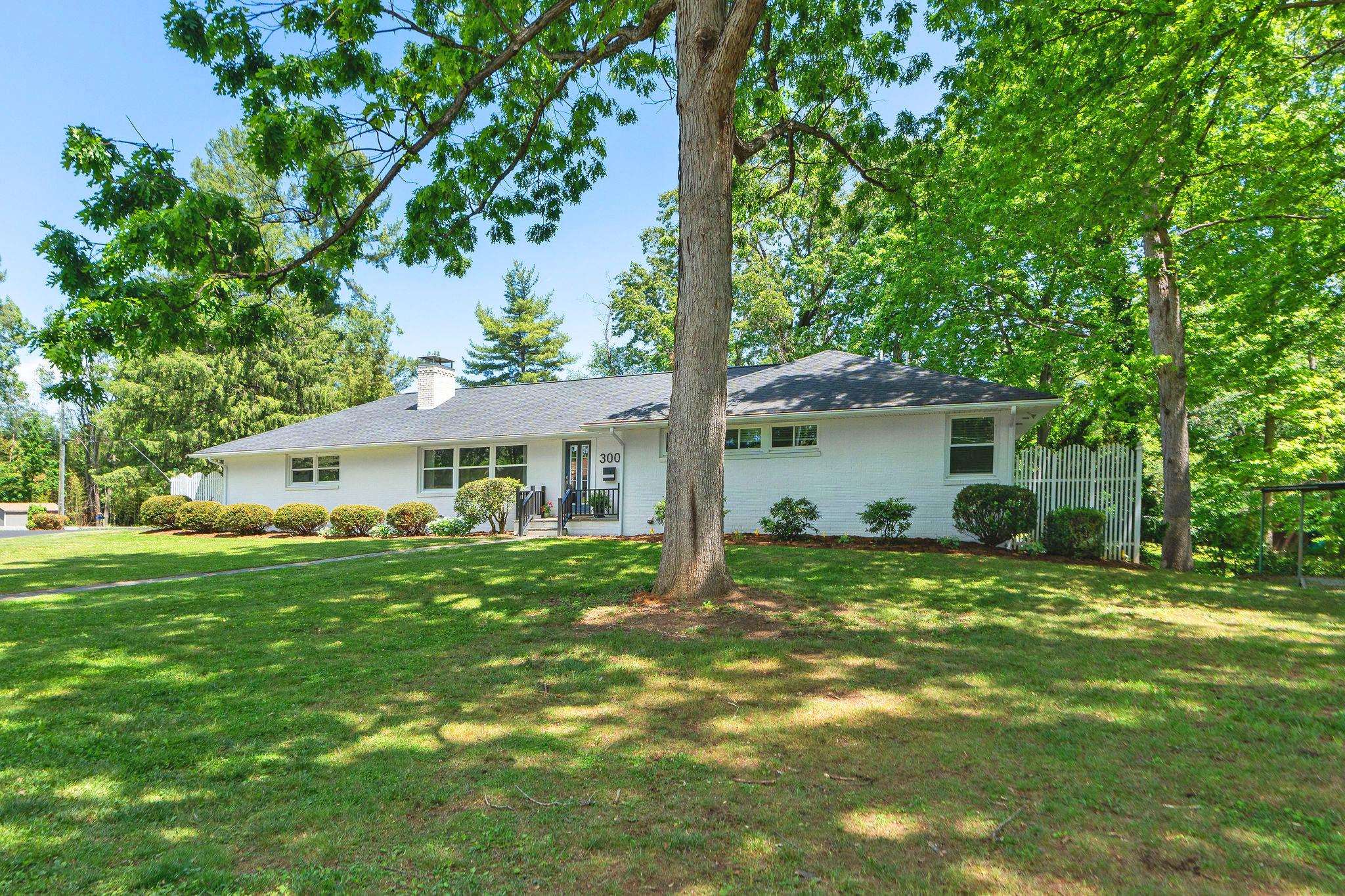300 S ELLISON LN, WAYNESBORO, Virginia 22980, 3 Bedrooms Bedrooms, ,3 BathroomsBathrooms,Residential,Midcentury Twinkle,300 S ELLISON LN,677133 MLS # 677133 300 S ELLISON LN, WAYNESBORO, Virginia 22980, 3 Bedrooms Bedrooms, ,3 BathroomsBathrooms,Residential,Midcentury Twinkle,300 S ELLISON LN,677133 MLS # 677133