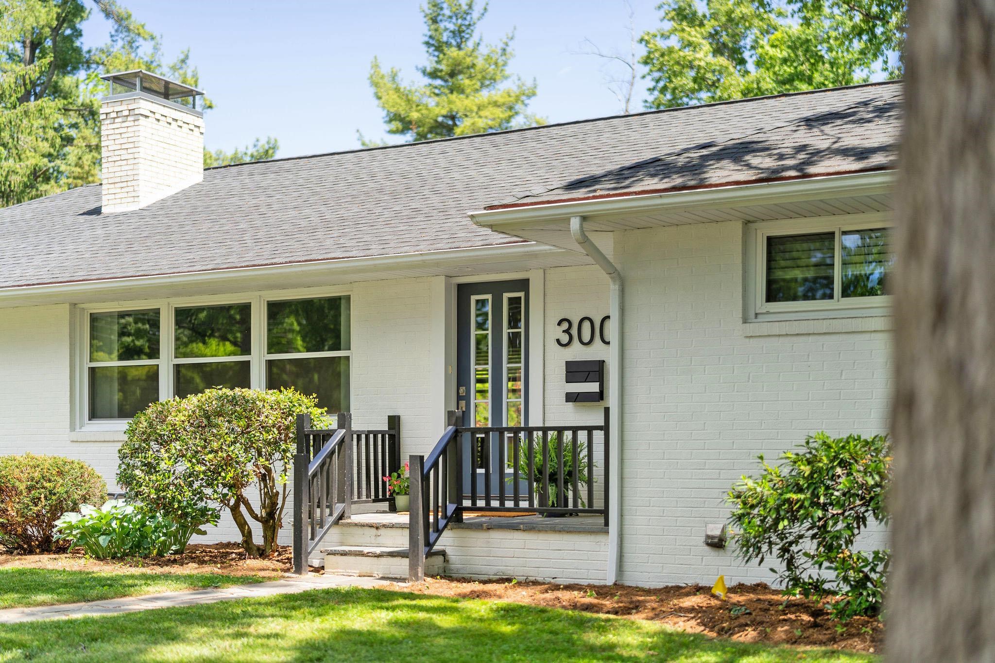 300 S ELLISON LN, WAYNESBORO, Virginia 22980, 3 Bedrooms Bedrooms, ,3 BathroomsBathrooms,Residential,Midcentury Twinkle,300 S ELLISON LN,677133 MLS # 677133 300 S ELLISON LN, WAYNESBORO, Virginia 22980, 3 Bedrooms Bedrooms, ,3 BathroomsBathrooms,Residential,Midcentury Twinkle,300 S ELLISON LN,677133 MLS # 677133