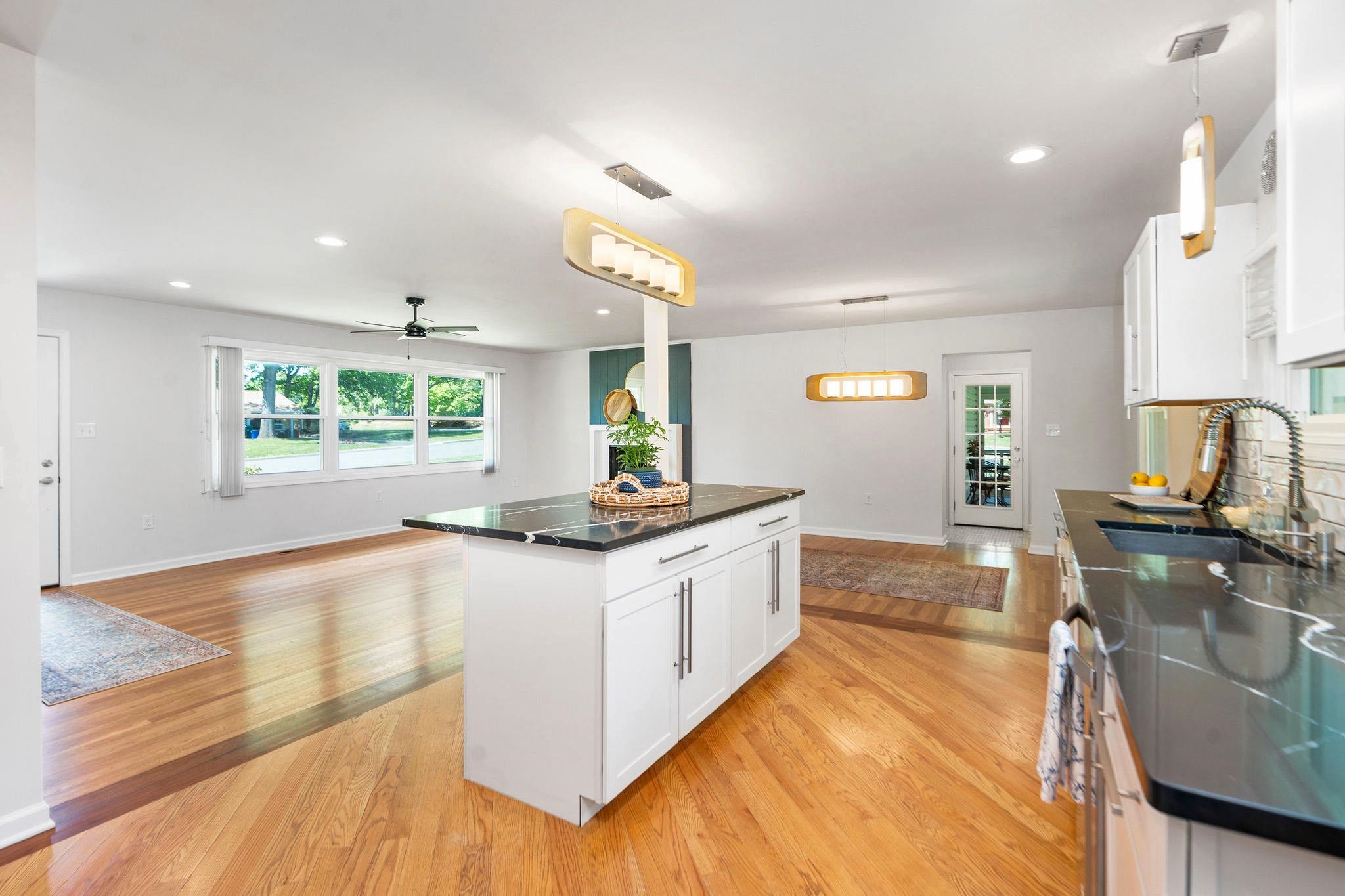 300 S ELLISON LN, WAYNESBORO, Virginia 22980, 3 Bedrooms Bedrooms, ,3 BathroomsBathrooms,Residential,Midcentury Twinkle,300 S ELLISON LN,677133 MLS # 677133 300 S ELLISON LN, WAYNESBORO, Virginia 22980, 3 Bedrooms Bedrooms, ,3 BathroomsBathrooms,Residential,Midcentury Twinkle,300 S ELLISON LN,677133 MLS # 677133