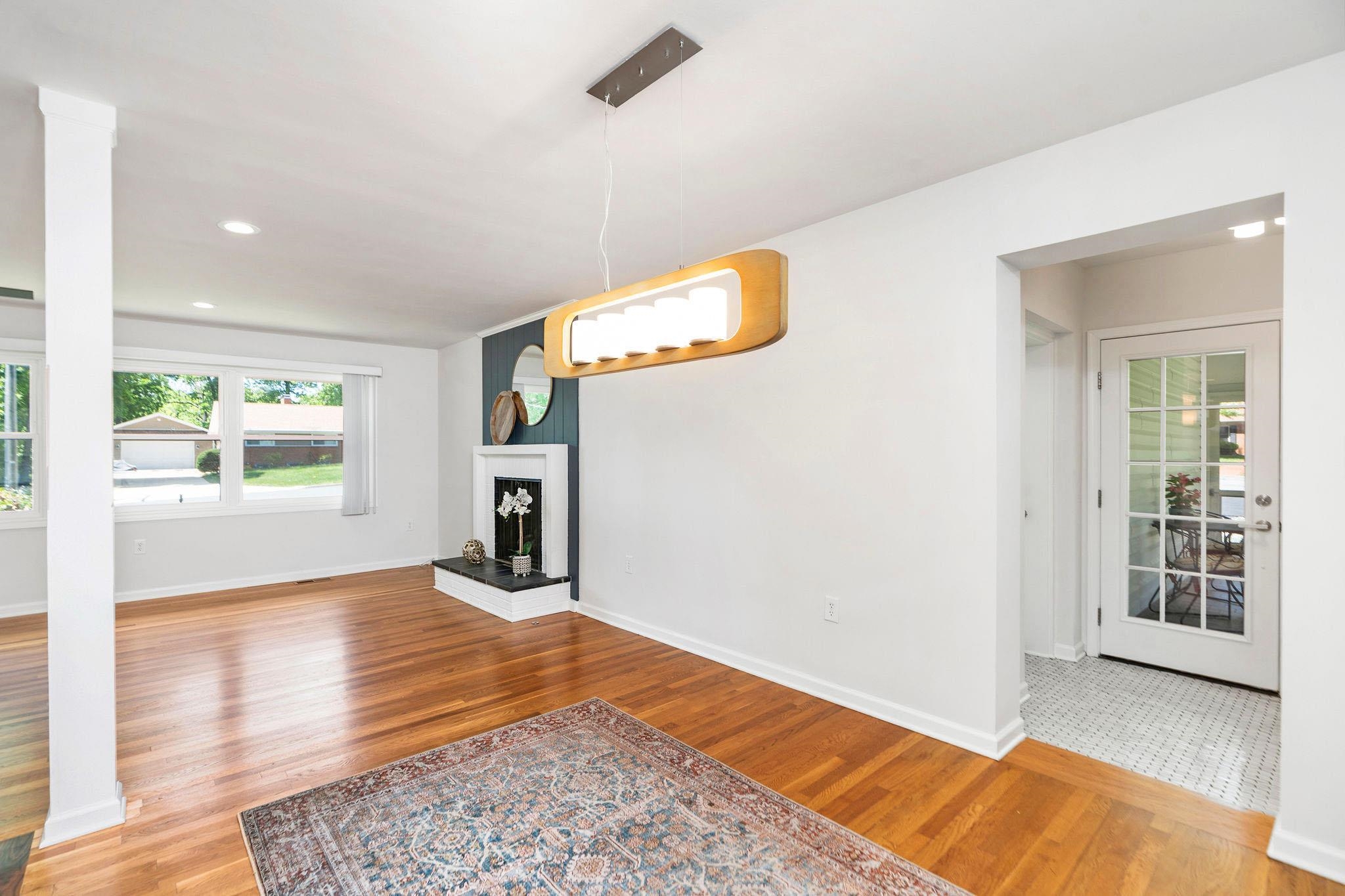 300 S ELLISON LN, WAYNESBORO, Virginia 22980, 3 Bedrooms Bedrooms, ,3 BathroomsBathrooms,Residential,Midcentury Twinkle,300 S ELLISON LN,677133 MLS # 677133 300 S ELLISON LN, WAYNESBORO, Virginia 22980, 3 Bedrooms Bedrooms, ,3 BathroomsBathrooms,Residential,Midcentury Twinkle,300 S ELLISON LN,677133 MLS # 677133