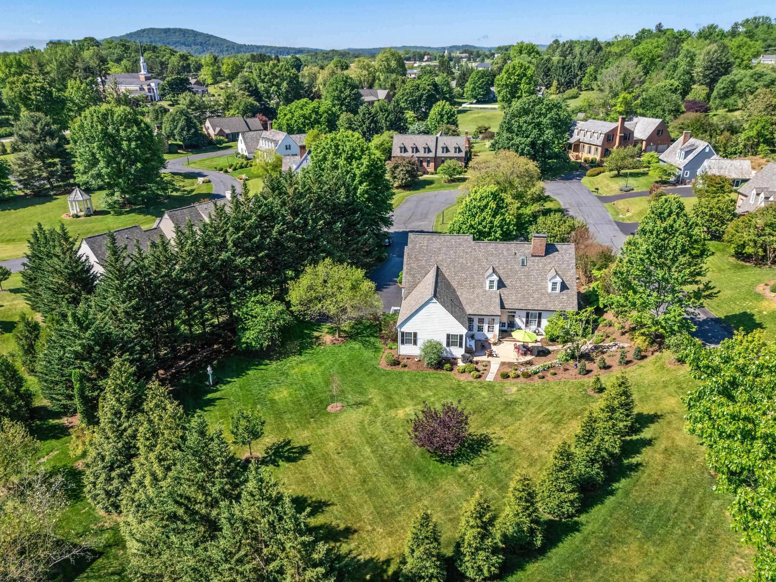 209 KINGS SQ, STAUNTON, Virginia 24401, 4 Bedrooms Bedrooms, ,2 BathroomsBathrooms,Residential,209 KINGS SQ,677137 MLS # 677137 209 KINGS SQ, STAUNTON, Virginia 24401, 4 Bedrooms Bedrooms, ,2 BathroomsBathrooms,Residential,209 KINGS SQ,677137 MLS # 677137