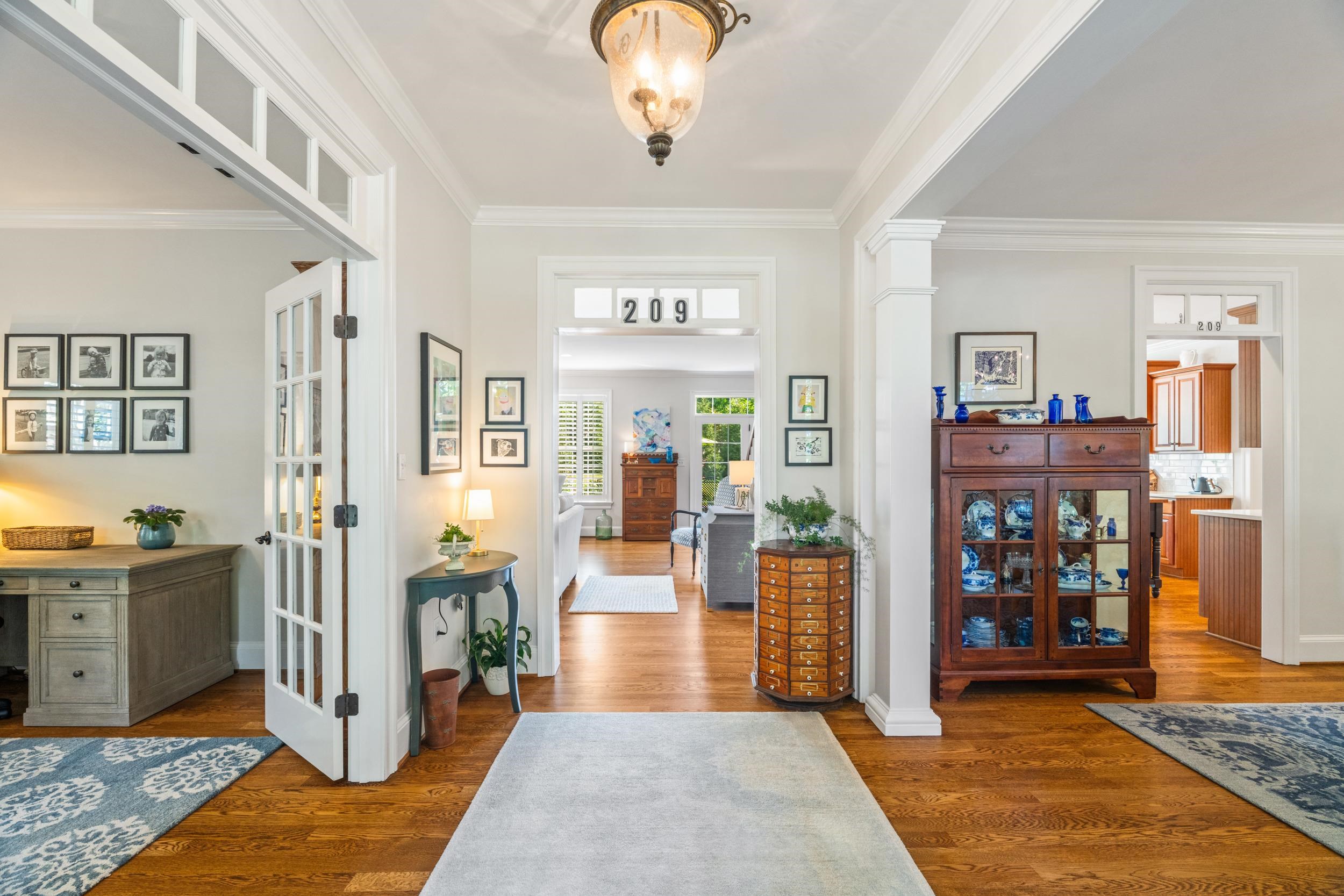 209 KINGS SQ, STAUNTON, Virginia 24401, 4 Bedrooms Bedrooms, ,2 BathroomsBathrooms,Residential,209 KINGS SQ,677137 MLS # 677137 209 KINGS SQ, STAUNTON, Virginia 24401, 4 Bedrooms Bedrooms, ,2 BathroomsBathrooms,Residential,209 KINGS SQ,677137 MLS # 677137