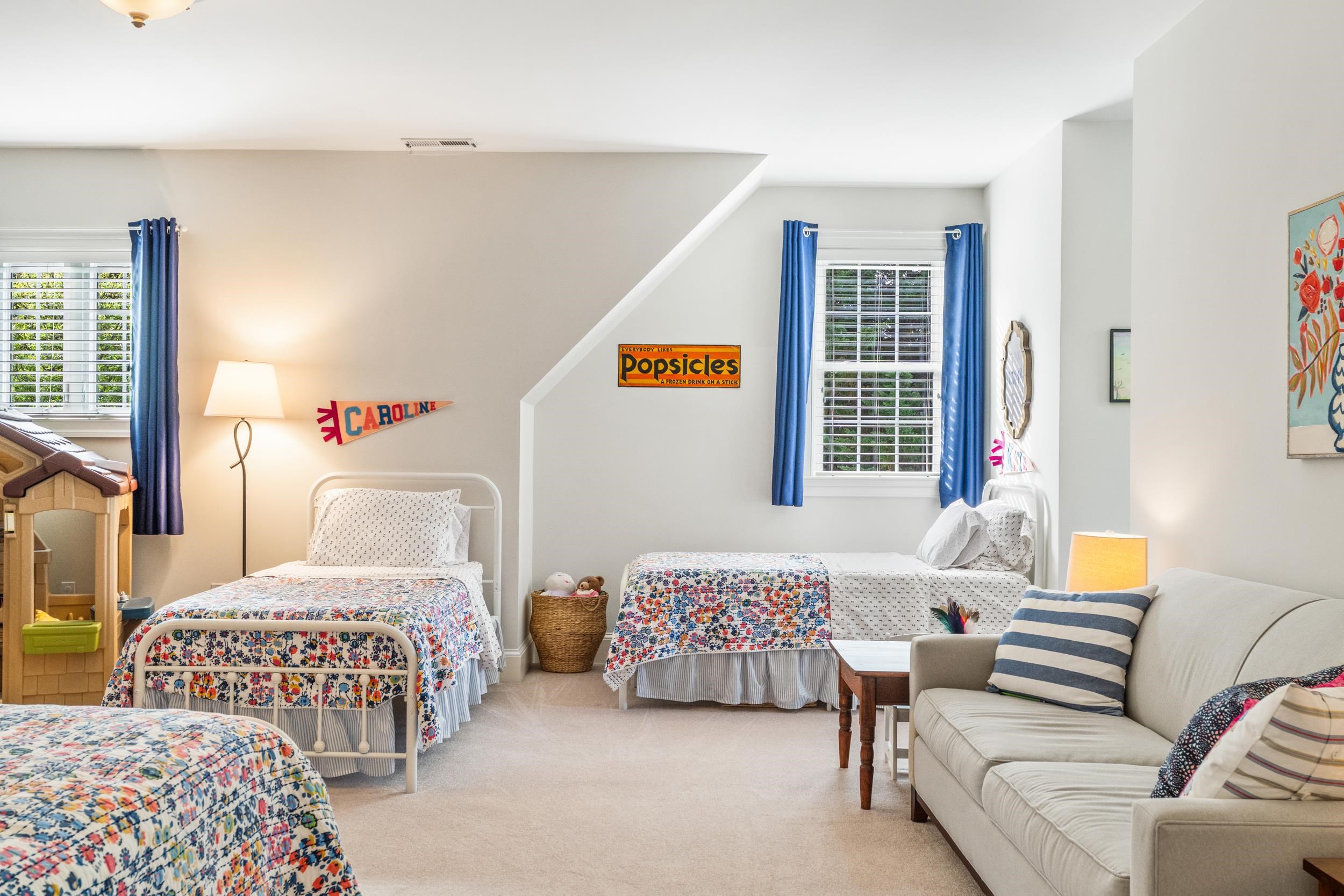 209 KINGS SQ, STAUNTON, Virginia 24401, 4 Bedrooms Bedrooms, ,2 BathroomsBathrooms,Residential,209 KINGS SQ,677137 MLS # 677137 209 KINGS SQ, STAUNTON, Virginia 24401, 4 Bedrooms Bedrooms, ,2 BathroomsBathrooms,Residential,209 KINGS SQ,677137 MLS # 677137