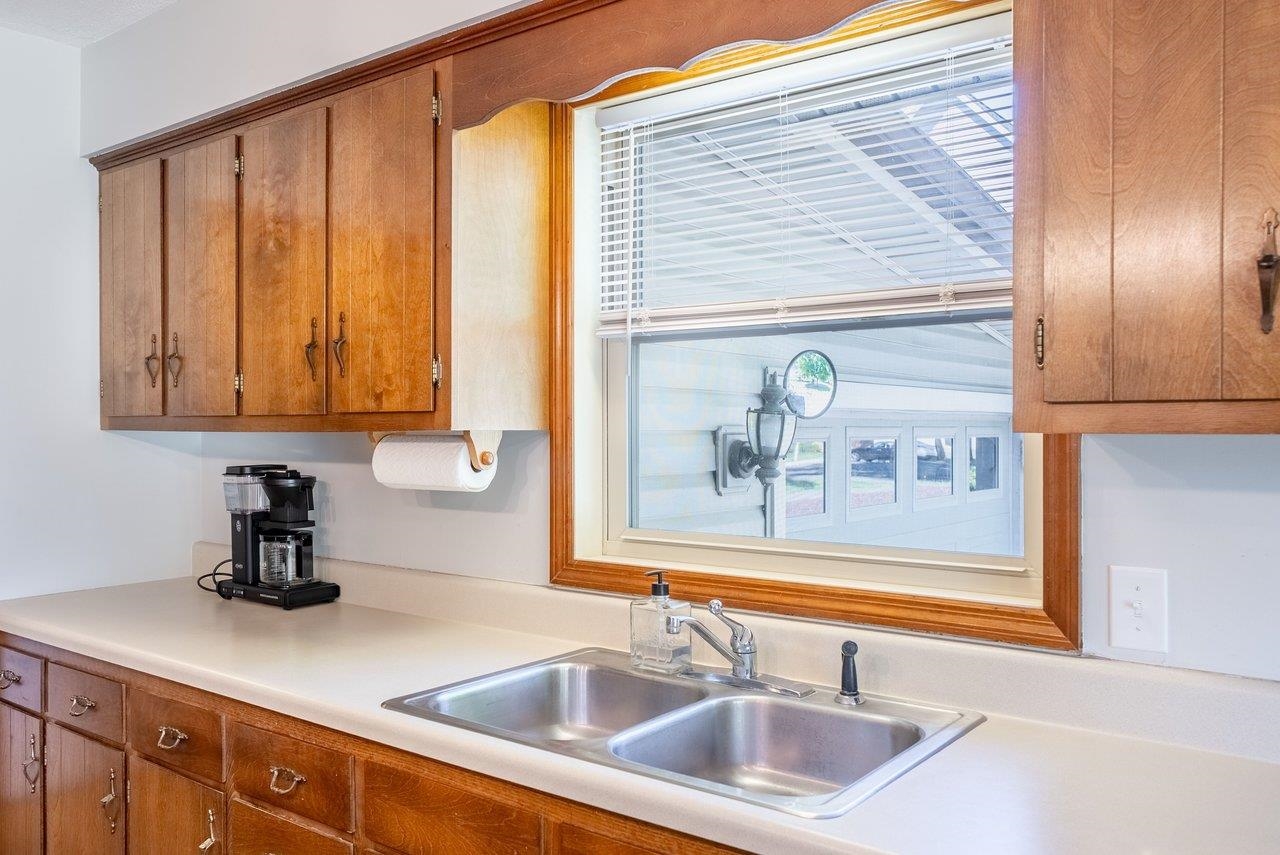 100 SPRUCE LN, BRIDGEWATER, Virginia 22812, 3 Bedrooms Bedrooms, ,1 BathroomBathrooms,Residential,100 SPRUCE LN,677142 MLS # 677142