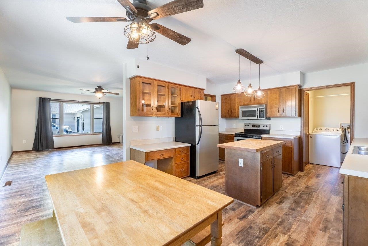 100 SPRUCE LN, BRIDGEWATER, Virginia 22812, 3 Bedrooms Bedrooms, ,1 BathroomBathrooms,Residential,100 SPRUCE LN,677142 MLS # 677142