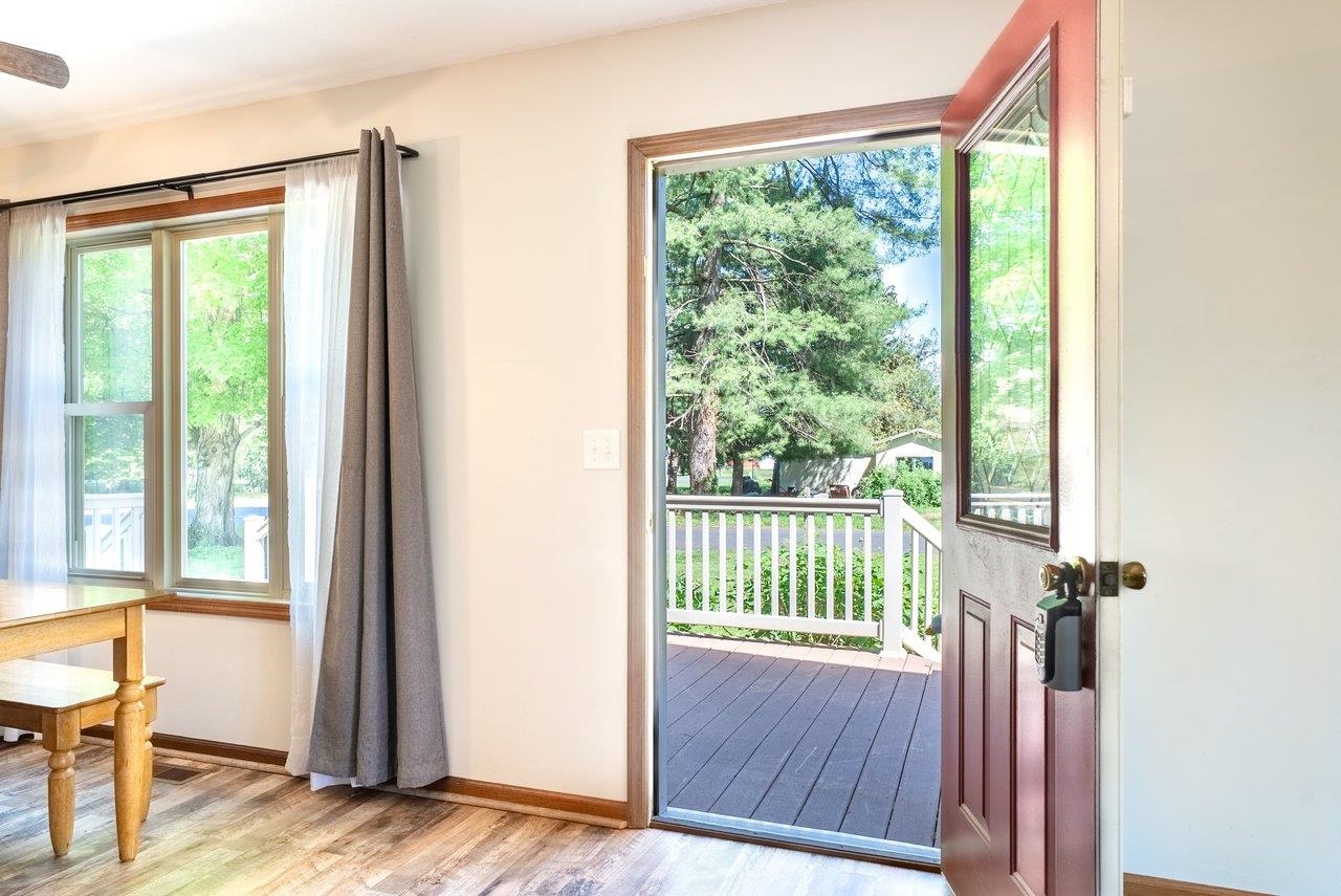 100 SPRUCE LN, BRIDGEWATER, Virginia 22812, 3 Bedrooms Bedrooms, ,1 BathroomBathrooms,Residential,100 SPRUCE LN,677142 MLS # 677142