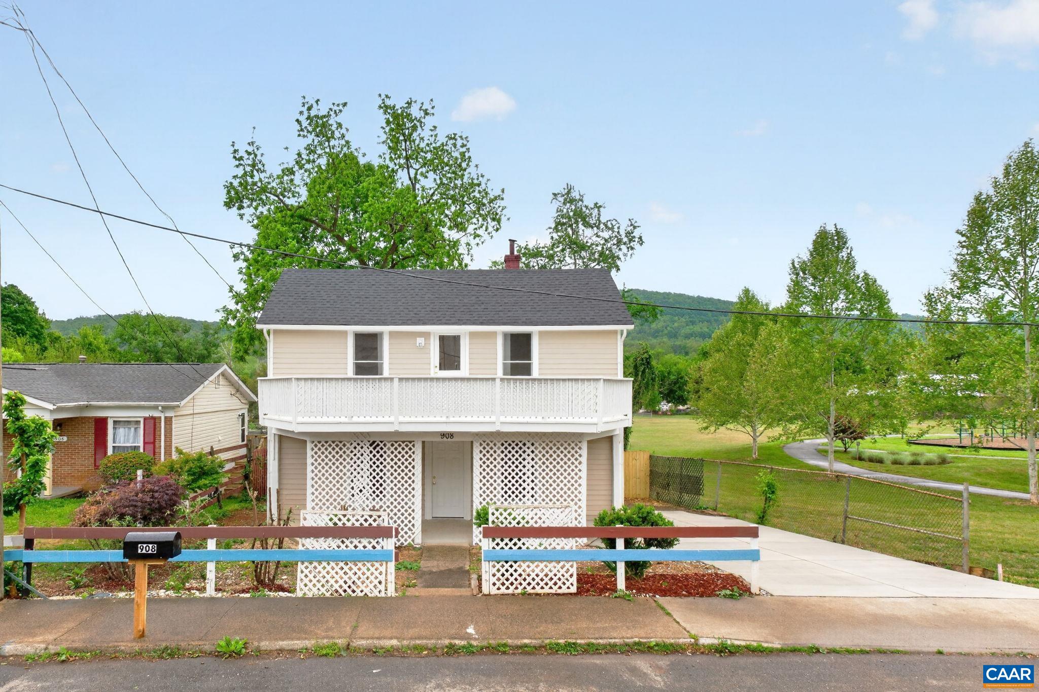908 RIVES ST, CHARLOTTESVILLE, Virginia 22902, 3 Bedrooms Bedrooms, ,2 BathroomsBathrooms,Residential,908 RIVES ST,677146 MLS # 677146