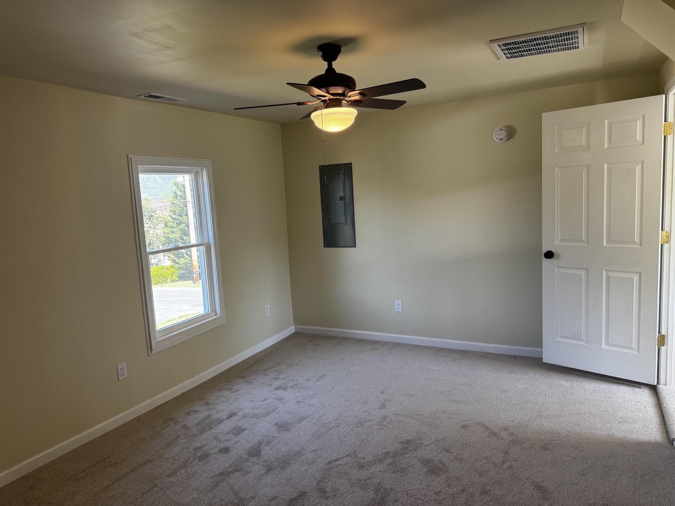 806 JUNIOR AVE, SHENANDOAH, Virginia 22849, 4 Bedrooms Bedrooms, ,3 BathroomsBathrooms,Residential,806 JUNIOR AVE,677152 MLS # 677152
