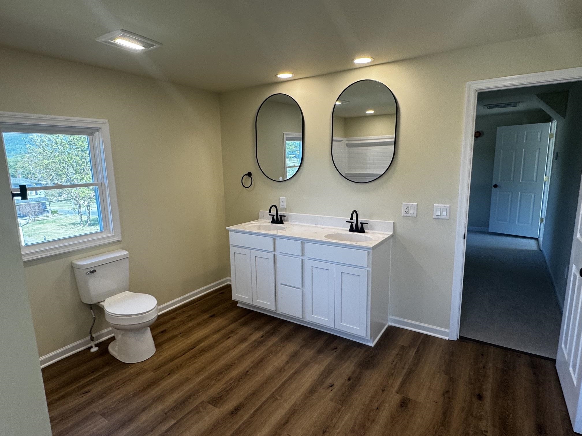 806 JUNIOR AVE, SHENANDOAH, Virginia 22849, 4 Bedrooms Bedrooms, ,3 BathroomsBathrooms,Residential,806 JUNIOR AVE,677152 MLS # 677152