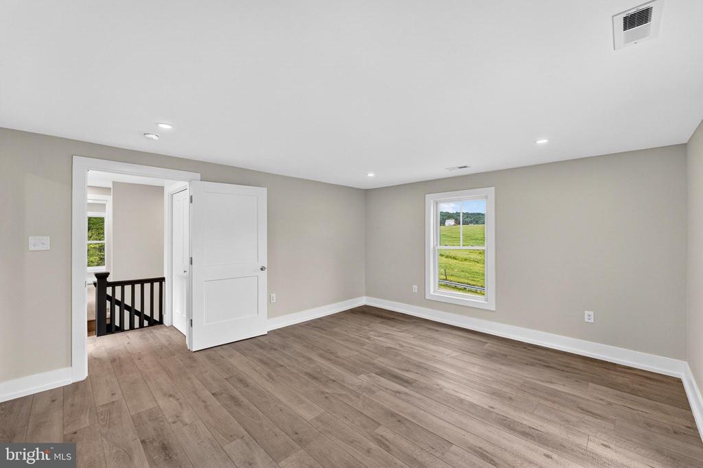 90 MAIN STREET, WASHINGTON, Virginia 22747, 3 Bedrooms Bedrooms, ,3 BathroomsBathrooms,Residential,90 MAIN STREET,VARP2002590 MLS # VARP2002590