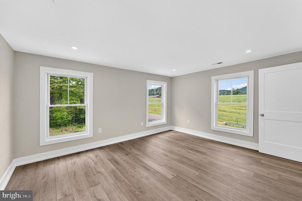 90 MAIN STREET, WASHINGTON, Virginia 22747, 3 Bedrooms Bedrooms, ,3 BathroomsBathrooms,Residential,90 MAIN STREET,VARP2002590 MLS # VARP2002590