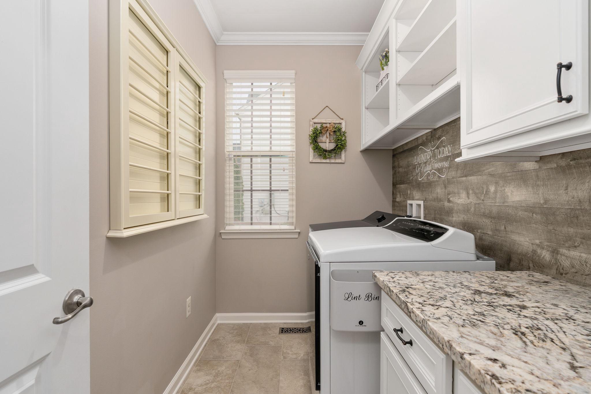 9417 RESERVOIR RD, FREDERICKSBURG, Virginia 22407, 6 Bedrooms Bedrooms, ,3 BathroomsBathrooms,Residential,9417 RESERVOIR RD,VASP2041456 MLS # VASP2041456