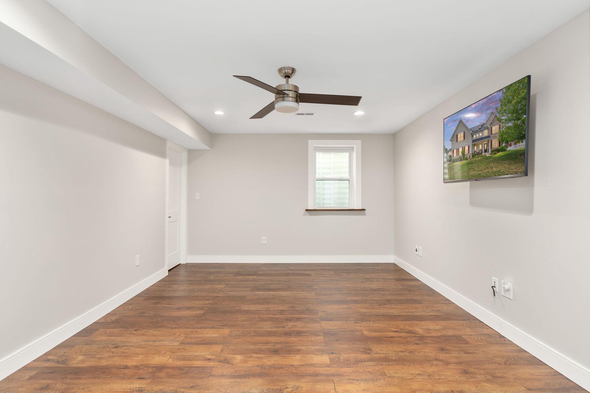 9417 RESERVOIR RD, FREDERICKSBURG, Virginia 22407, 6 Bedrooms Bedrooms, ,3 BathroomsBathrooms,Residential,9417 RESERVOIR RD,VASP2041456 MLS # VASP2041456