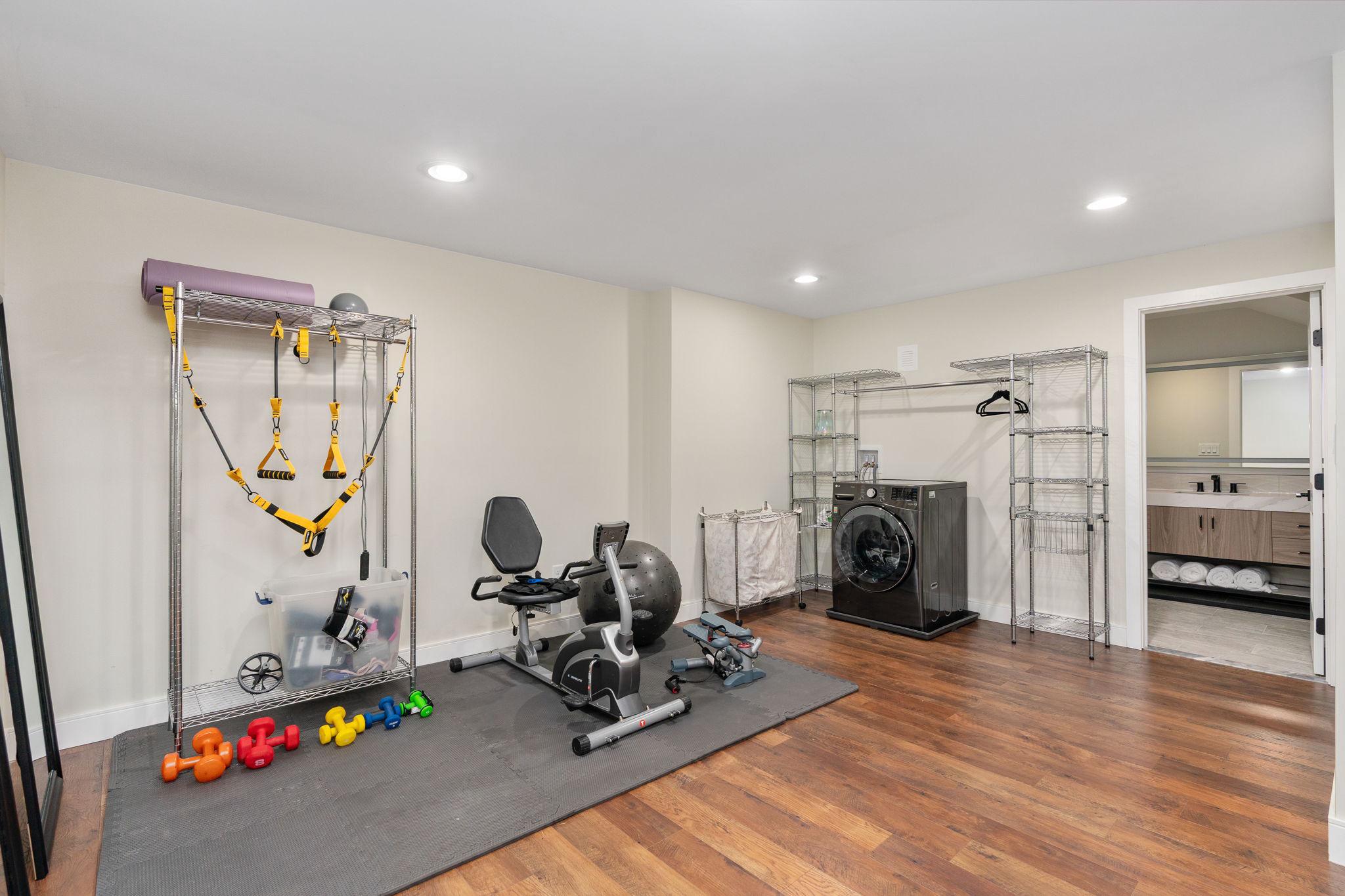 9417 RESERVOIR RD, FREDERICKSBURG, Virginia 22407, 6 Bedrooms Bedrooms, ,3 BathroomsBathrooms,Residential,9417 RESERVOIR RD,VASP2041456 MLS # VASP2041456