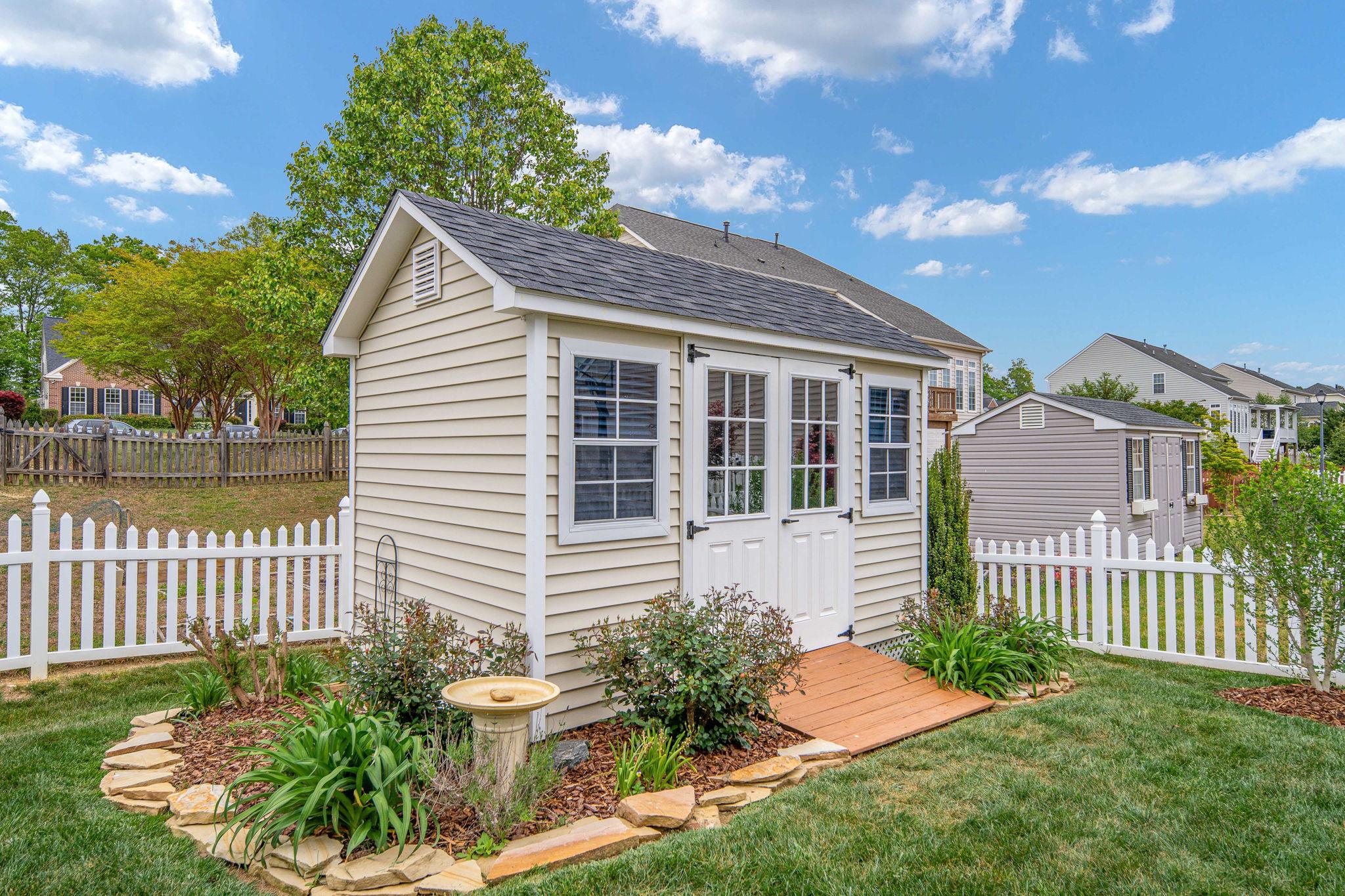 9417 RESERVOIR RD, FREDERICKSBURG, Virginia 22407, 6 Bedrooms Bedrooms, ,3 BathroomsBathrooms,Residential,9417 RESERVOIR RD,VASP2041456 MLS # VASP2041456