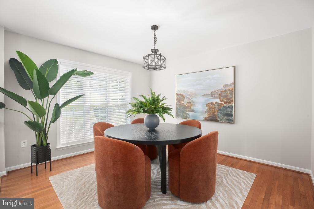 424 LAUREL AVE, FREDERICKSBURG, Virginia 22408, 4 Bedrooms Bedrooms, ,3 BathroomsBathrooms,Residential,424 LAUREL AVE,VASP2041792 MLS # VASP2041792