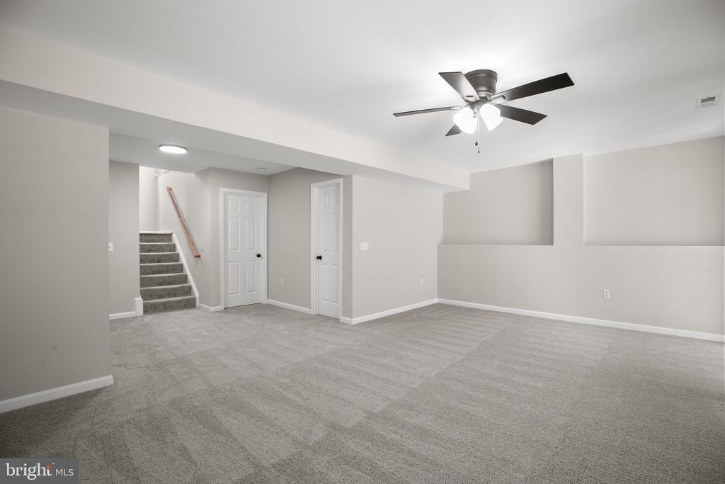 424 LAUREL AVE, FREDERICKSBURG, Virginia 22408, 4 Bedrooms Bedrooms, ,3 BathroomsBathrooms,Residential,424 LAUREL AVE,VASP2041792 MLS # VASP2041792