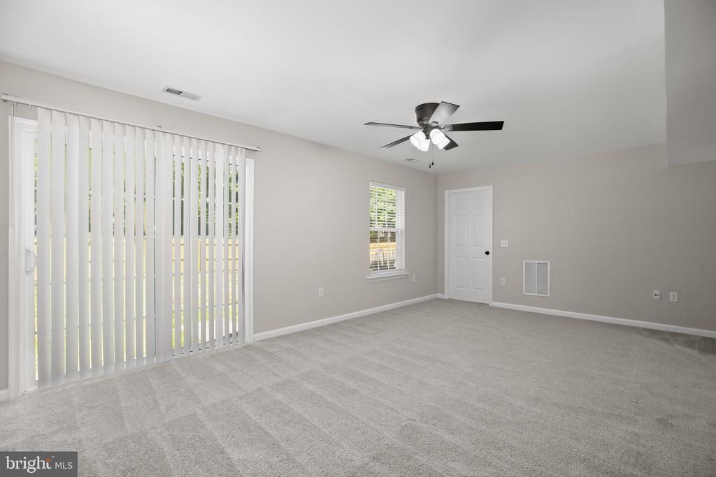 424 LAUREL AVE, FREDERICKSBURG, Virginia 22408, 4 Bedrooms Bedrooms, ,3 BathroomsBathrooms,Residential,424 LAUREL AVE,VASP2041792 MLS # VASP2041792
