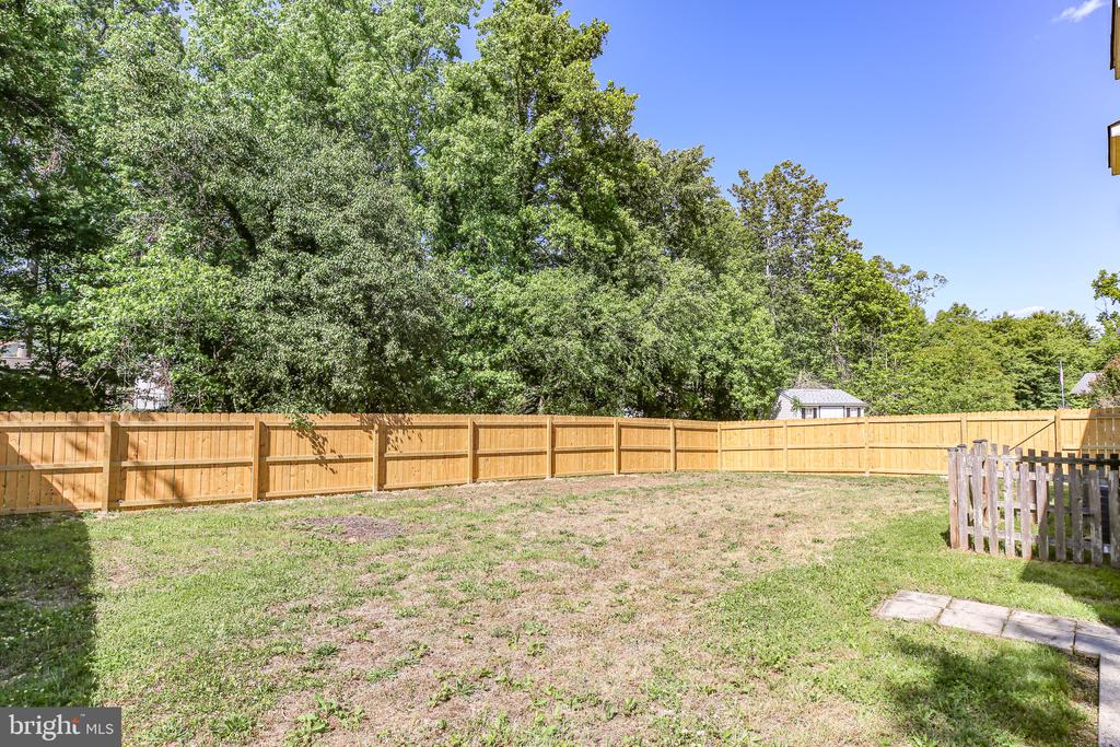 424 LAUREL AVE, FREDERICKSBURG, Virginia 22408, 4 Bedrooms Bedrooms, ,3 BathroomsBathrooms,Residential,424 LAUREL AVE,VASP2041792 MLS # VASP2041792