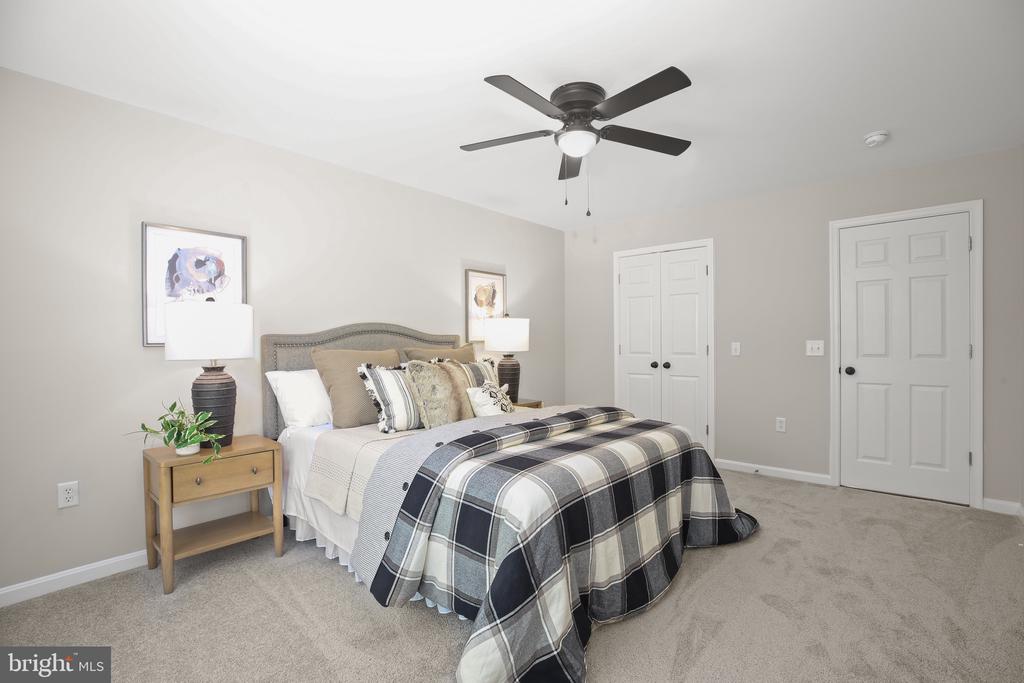 424 LAUREL AVE, FREDERICKSBURG, Virginia 22408, 4 Bedrooms Bedrooms, ,3 BathroomsBathrooms,Residential,424 LAUREL AVE,VASP2041792 MLS # VASP2041792