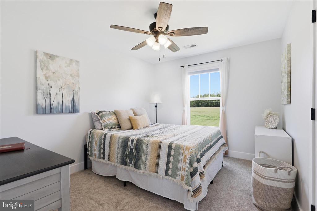 9404 ROBERT E LEE DR, SPOTSYLVANIA, Virginia 22551, 4 Bedrooms Bedrooms, ,2 BathroomsBathrooms,Residential,9404 ROBERT E LEE DR,VASP2041580 MLS # VASP2041580