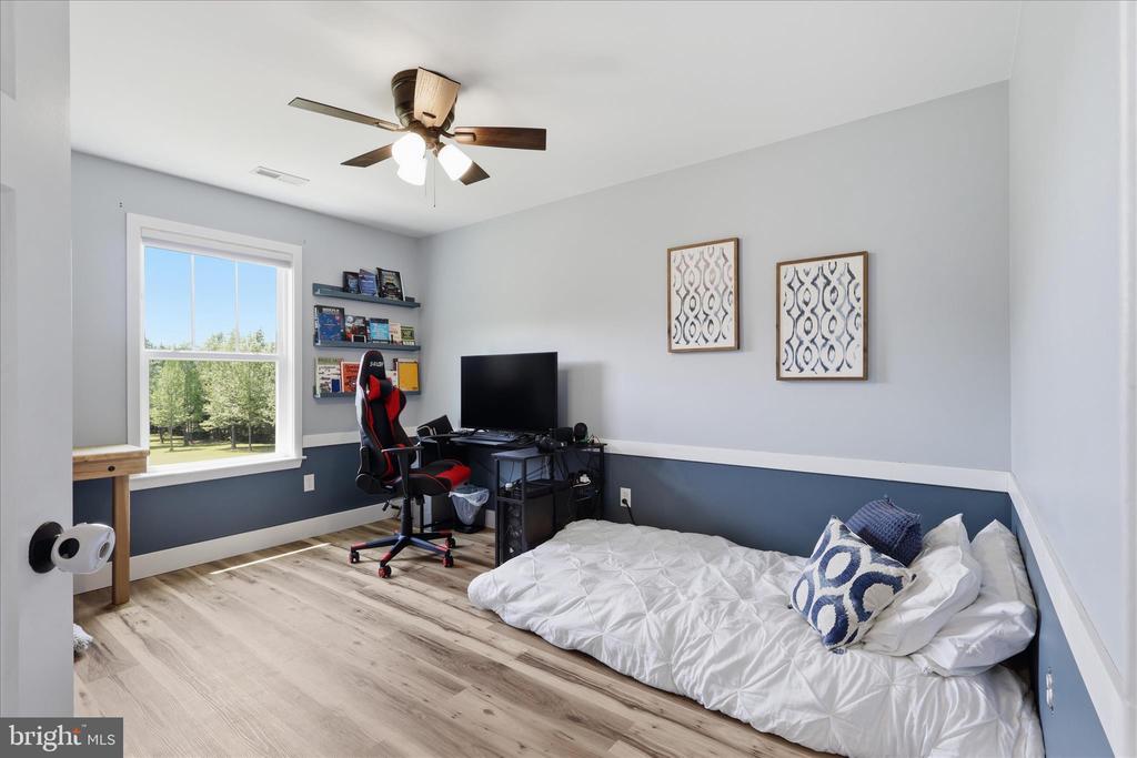 9404 ROBERT E LEE DR, SPOTSYLVANIA, Virginia 22551, 4 Bedrooms Bedrooms, ,2 BathroomsBathrooms,Residential,9404 ROBERT E LEE DR,VASP2041580 MLS # VASP2041580
