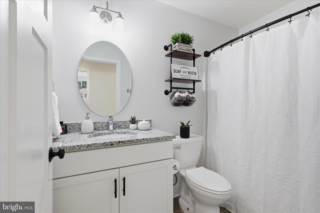 9404 ROBERT E LEE DR, SPOTSYLVANIA, Virginia 22551, 4 Bedrooms Bedrooms, ,2 BathroomsBathrooms,Residential,9404 ROBERT E LEE DR,VASP2041580 MLS # VASP2041580