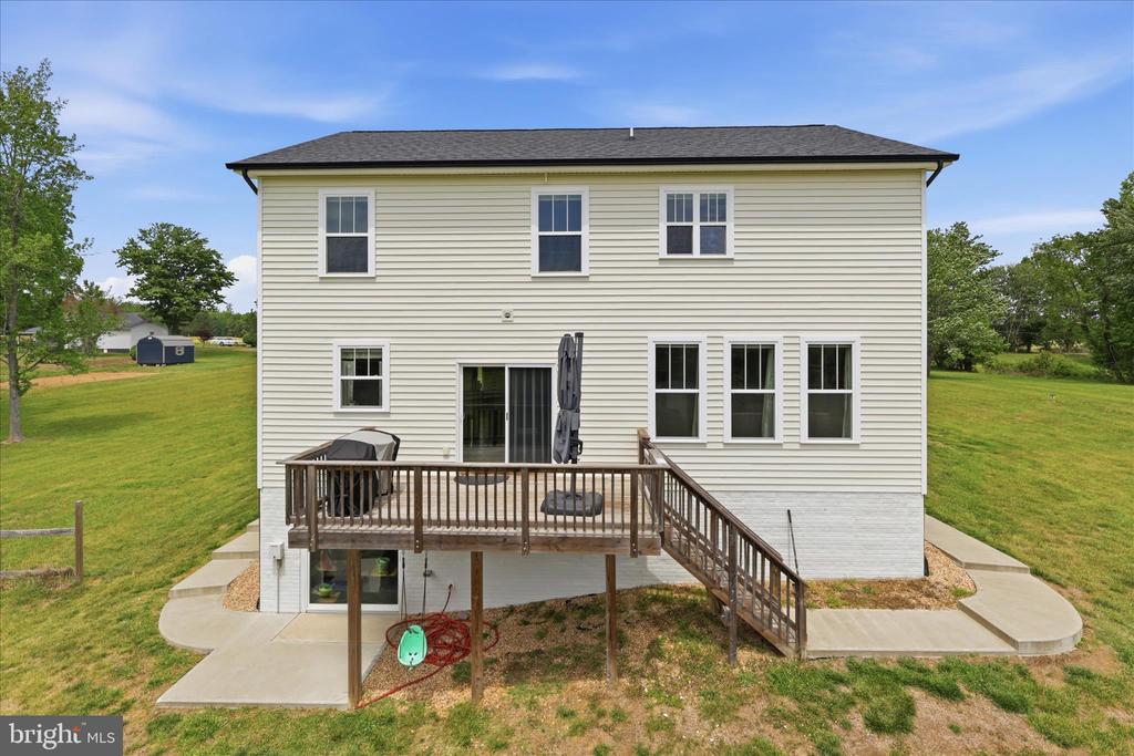 9404 ROBERT E LEE DR, SPOTSYLVANIA, Virginia 22551, 4 Bedrooms Bedrooms, ,2 BathroomsBathrooms,Residential,9404 ROBERT E LEE DR,VASP2041580 MLS # VASP2041580