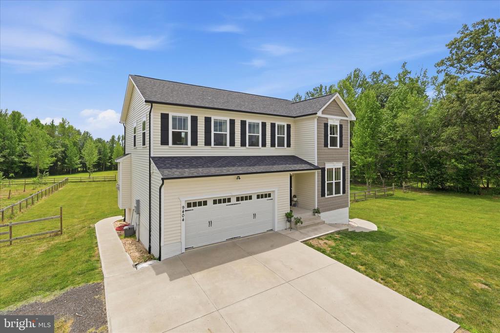 9404 ROBERT E LEE DR, SPOTSYLVANIA, Virginia 22551, 4 Bedrooms Bedrooms, ,2 BathroomsBathrooms,Residential,9404 ROBERT E LEE DR,VASP2041580 MLS # VASP2041580