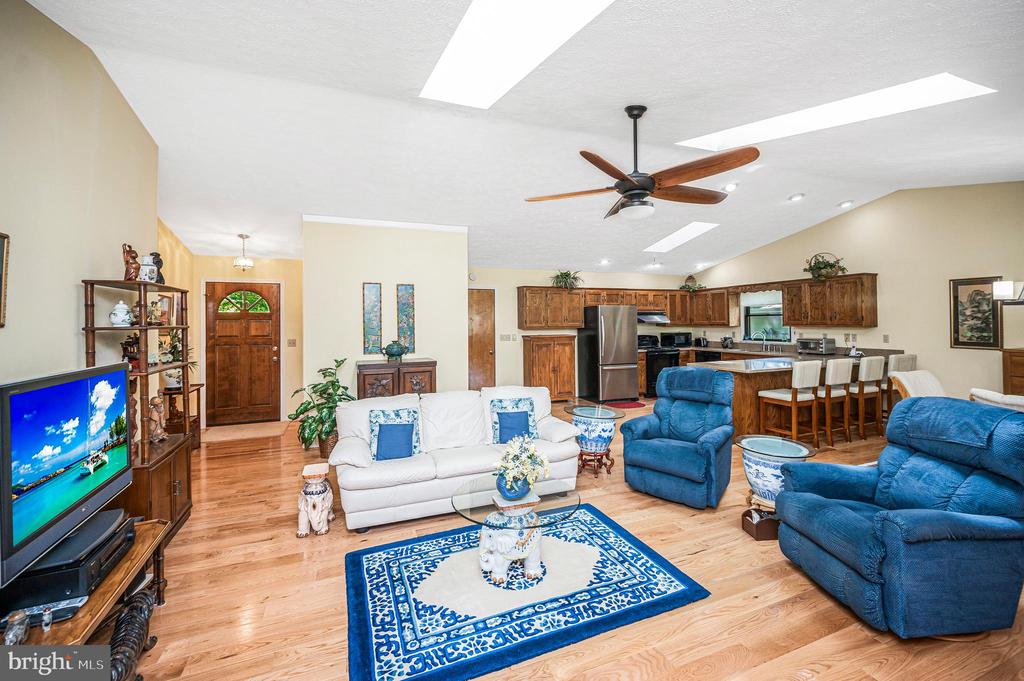 109 FAIRWAY DR, LOCUST GROVE, Virginia 22508, 3 Bedrooms Bedrooms, ,2 BathroomsBathrooms,Residential,109 FAIRWAY DR,VAOR2014126 MLS # VAOR2014126