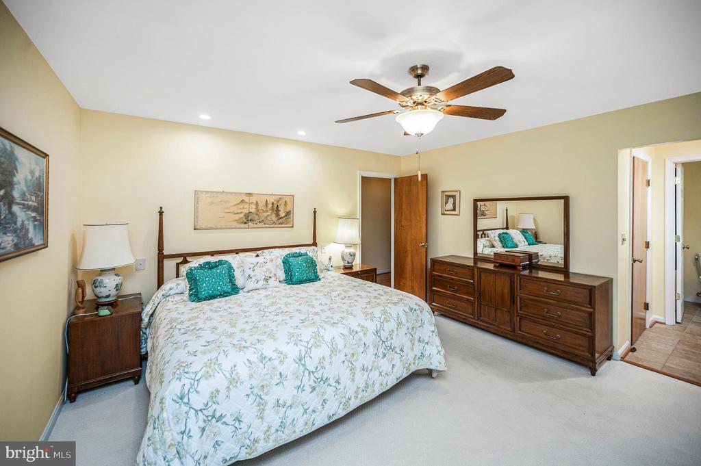 109 FAIRWAY DR, LOCUST GROVE, Virginia 22508, 3 Bedrooms Bedrooms, ,2 BathroomsBathrooms,Residential,109 FAIRWAY DR,VAOR2014126 MLS # VAOR2014126