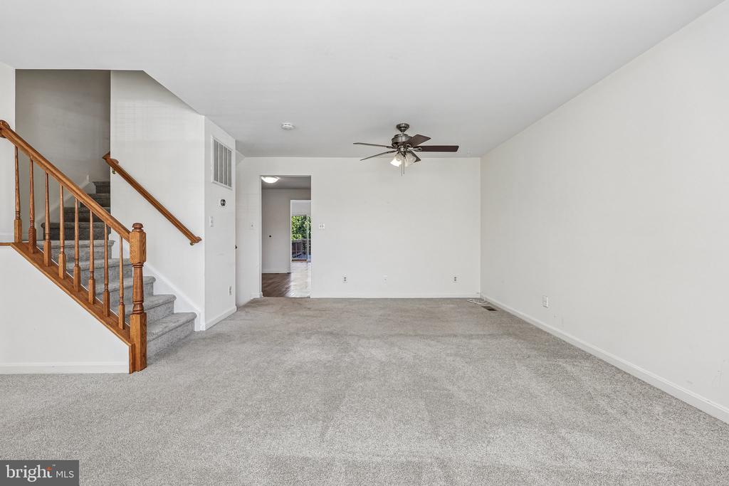 7217 WYTHEVILLE, FREDERICKSBURG, Virginia 22407, 3 Bedrooms Bedrooms, ,2 BathroomsBathrooms,Residential,SALEM FIELDS HOA,7217 WYTHEVILLE,VASP2041920 MLS # VASP2041920