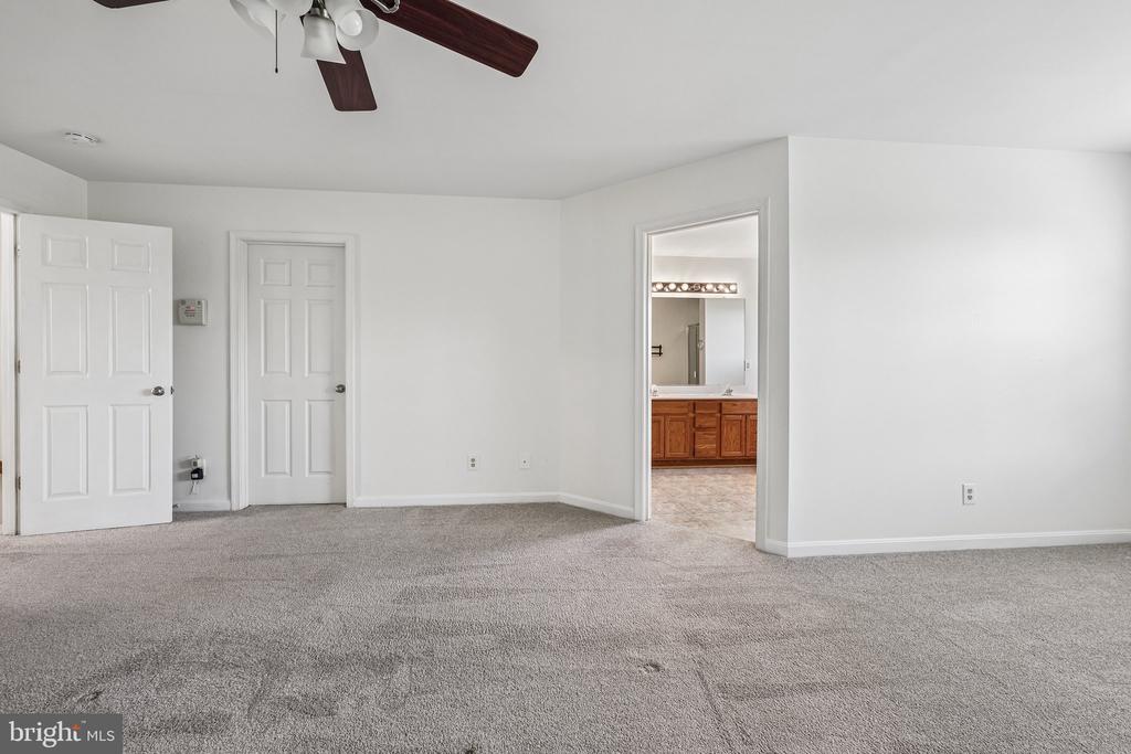 7217 WYTHEVILLE, FREDERICKSBURG, Virginia 22407, 3 Bedrooms Bedrooms, ,2 BathroomsBathrooms,Residential,SALEM FIELDS HOA,7217 WYTHEVILLE,VASP2041920 MLS # VASP2041920