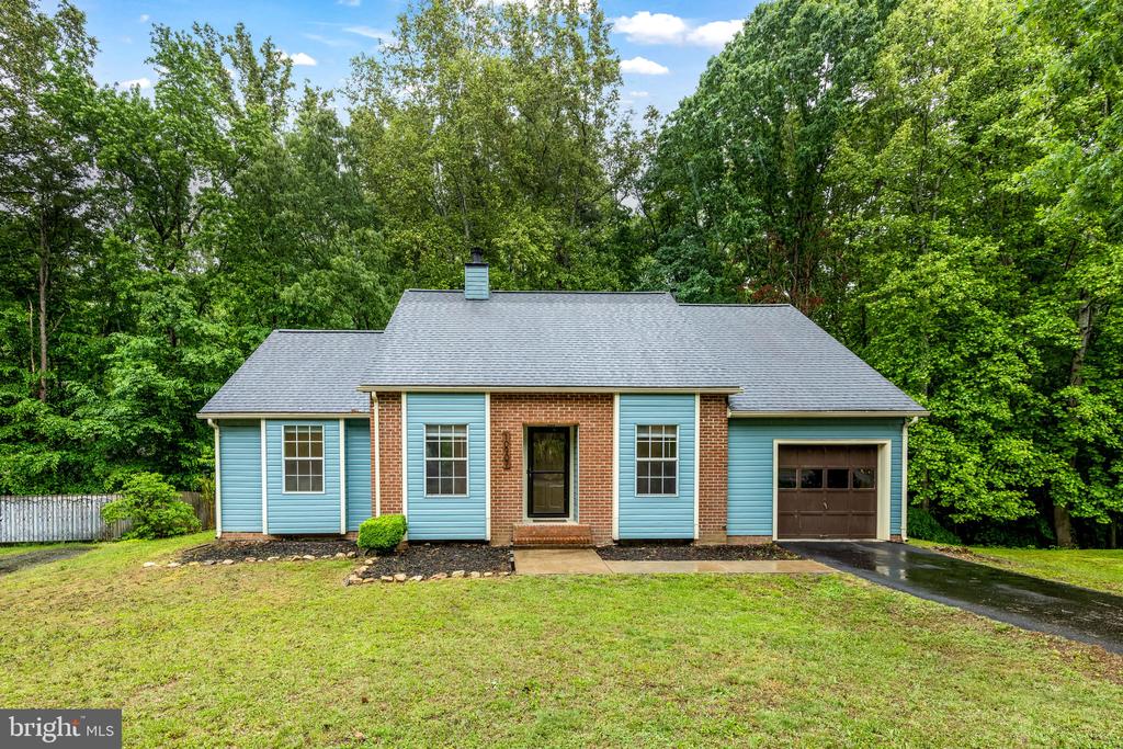 10907 CRESTWOOD DR, SPOTSYLVANIA, Virginia 22553, 3 Bedrooms Bedrooms, ,2 BathroomsBathrooms,Residential,10907 CRESTWOOD DR,VASP2041926 MLS # VASP2041926
