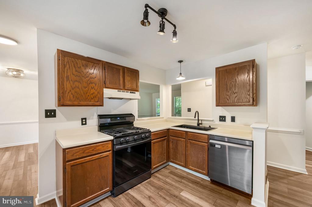 10907 CRESTWOOD DR, SPOTSYLVANIA, Virginia 22553, 3 Bedrooms Bedrooms, ,2 BathroomsBathrooms,Residential,10907 CRESTWOOD DR,VASP2041926 MLS # VASP2041926