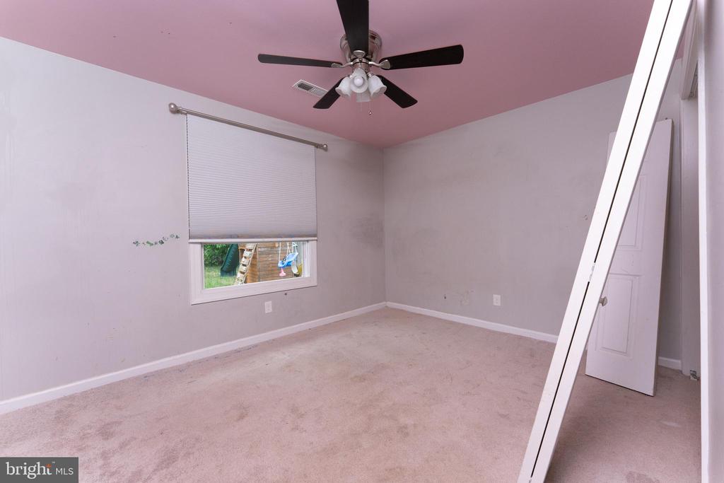 408 S BROOKS DR, FREDERICKSBURG, Virginia 22408, 3 Bedrooms Bedrooms, ,2 BathroomsBathrooms,Residential,408 S BROOKS DR,VASP2041764 MLS # VASP2041764