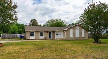 408 S BROOKS DR, FREDERICKSBURG, Virginia 22408, 3 Bedrooms Bedrooms, ,2 BathroomsBathrooms,Residential,408 S BROOKS DR,VASP2041764 MLS # VASP2041764