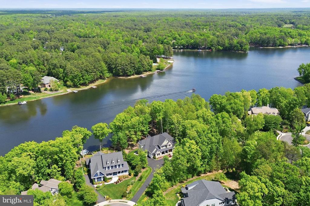 11215 PRESWICK LN, SPOTSYLVANIA, Virginia 22551, 5 Bedrooms Bedrooms, ,5 BathroomsBathrooms,Residential,11215 PRESWICK LN,VASP2041934 MLS # VASP2041934